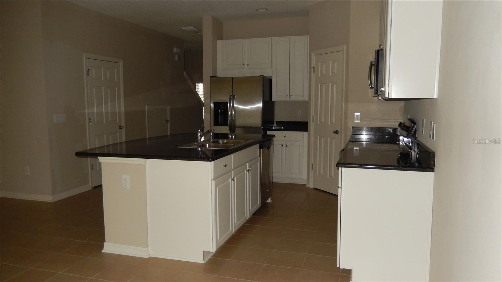 7022 TOWNE LAKE RD, RIVERVIEW, FL, 33578