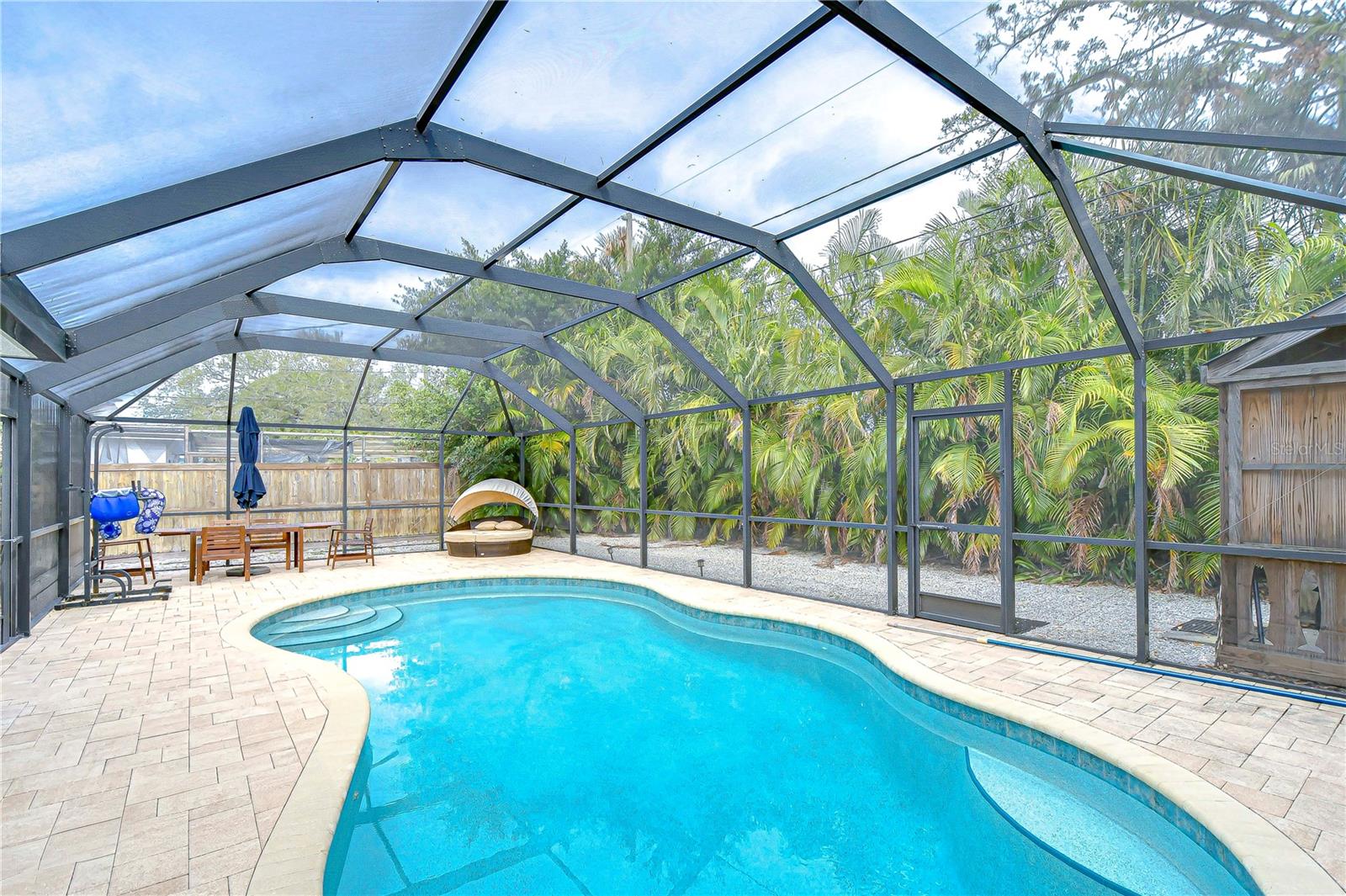 4147 HUNTINGTON ST NE, ST PETERSBURG, FL, 33703