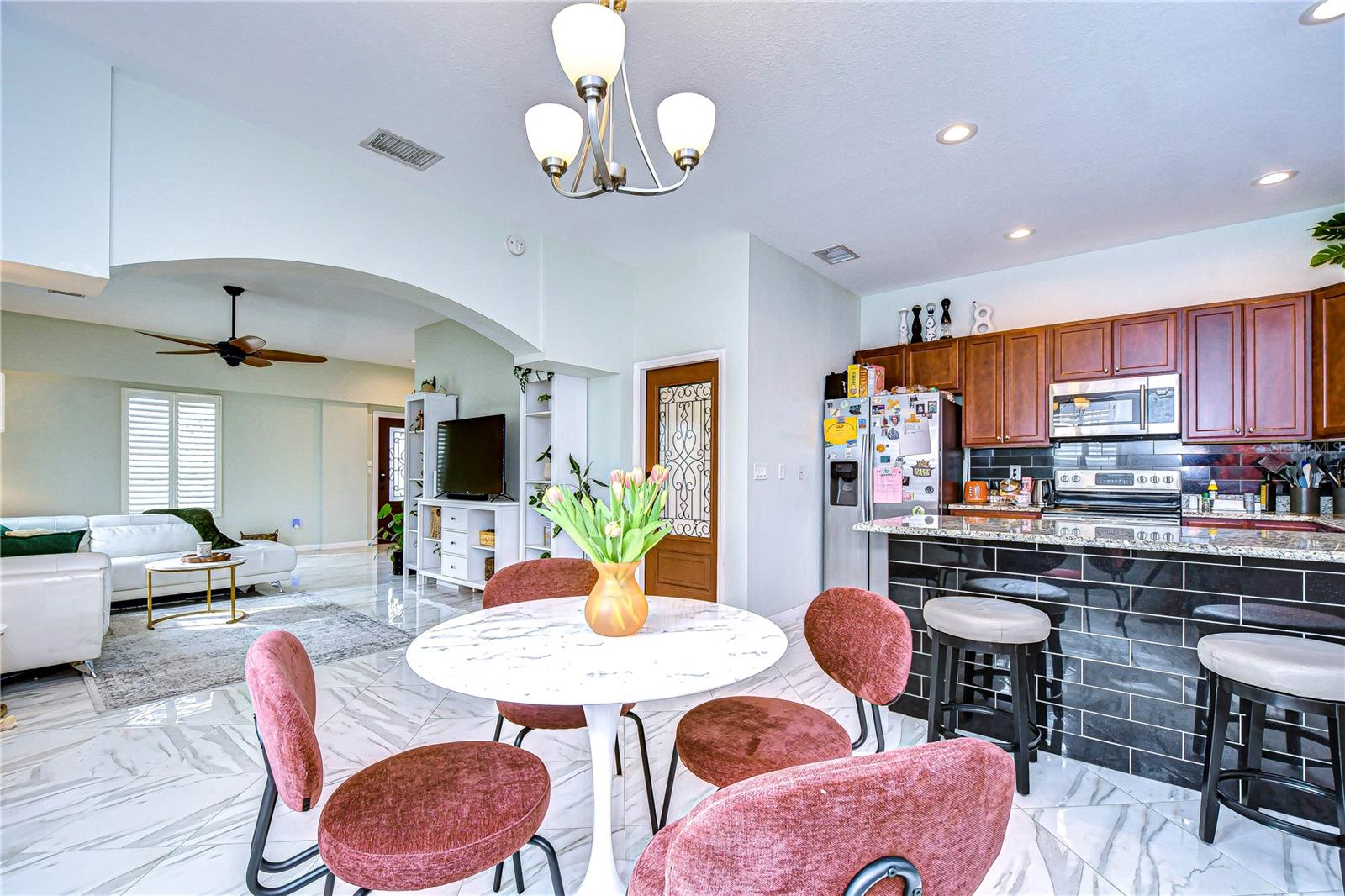 4147 HUNTINGTON ST NE, ST PETERSBURG, FL, 33703