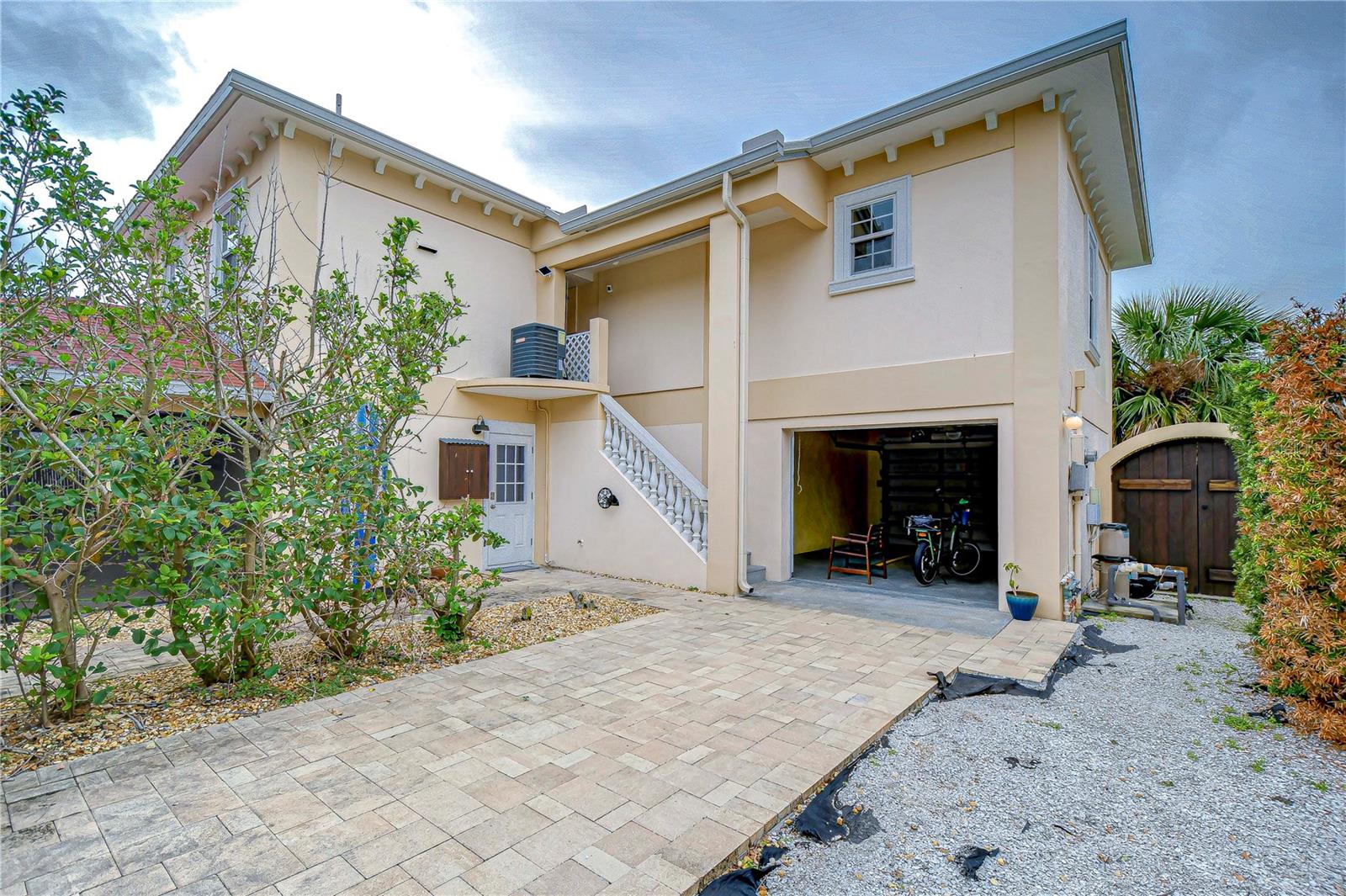 4147 HUNTINGTON ST NE, ST PETERSBURG, FL, 33703