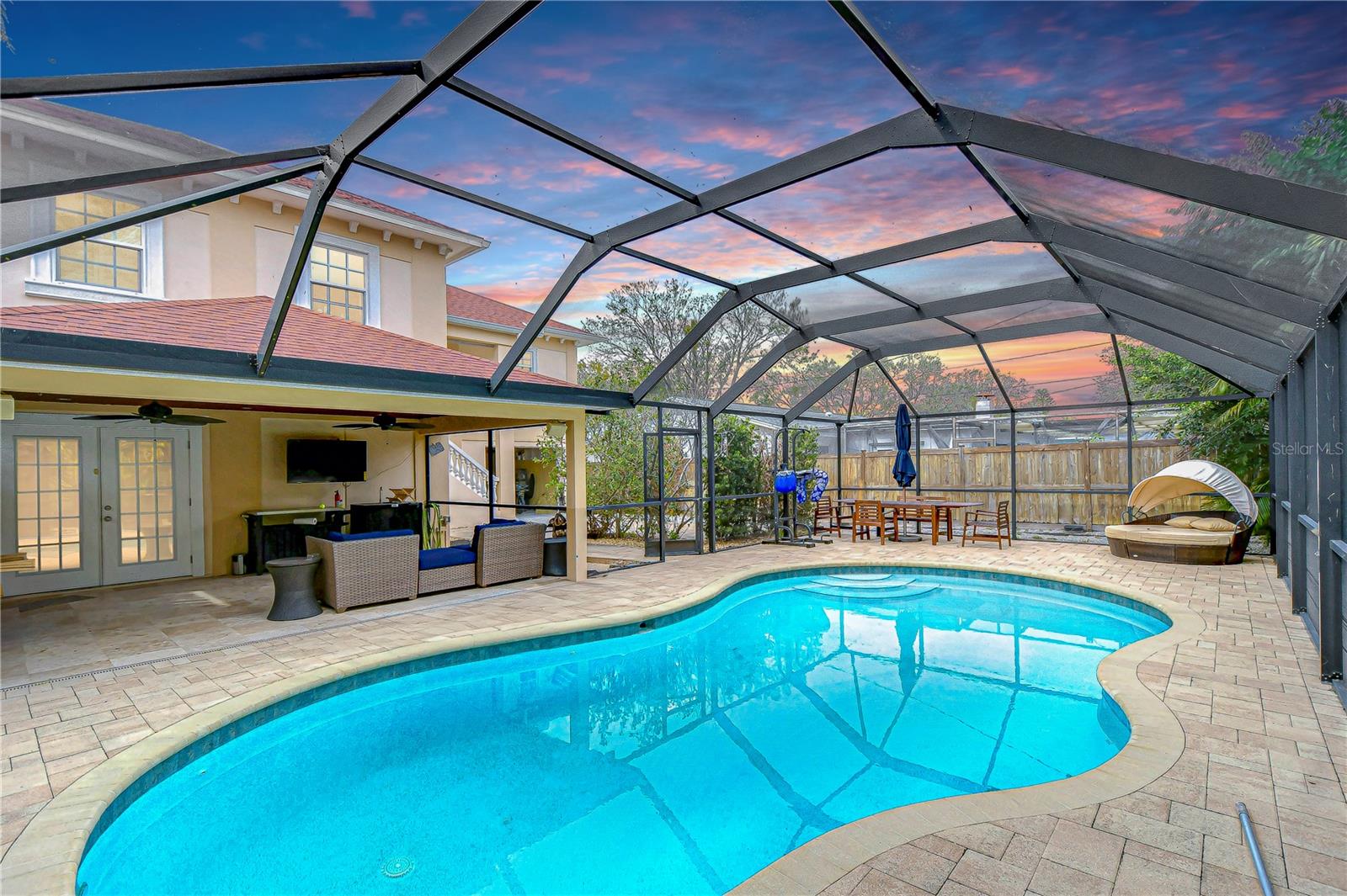 4147 HUNTINGTON ST NE, ST PETERSBURG, FL, 33703