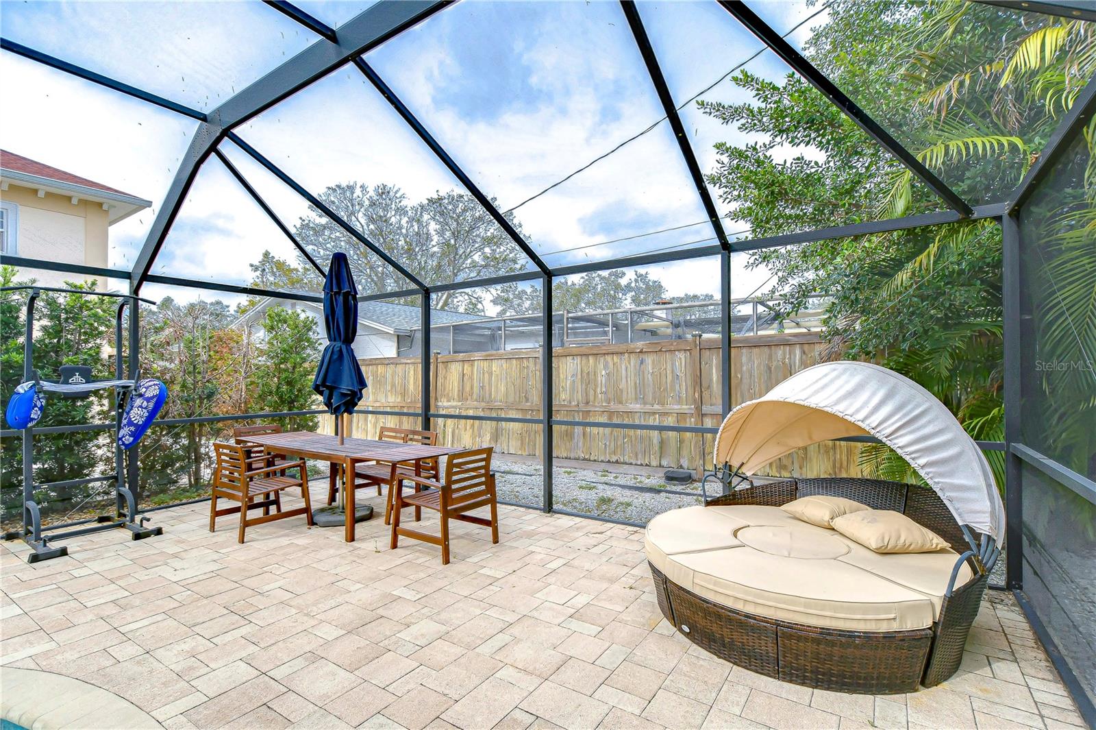4147 HUNTINGTON ST NE, ST PETERSBURG, FL, 33703