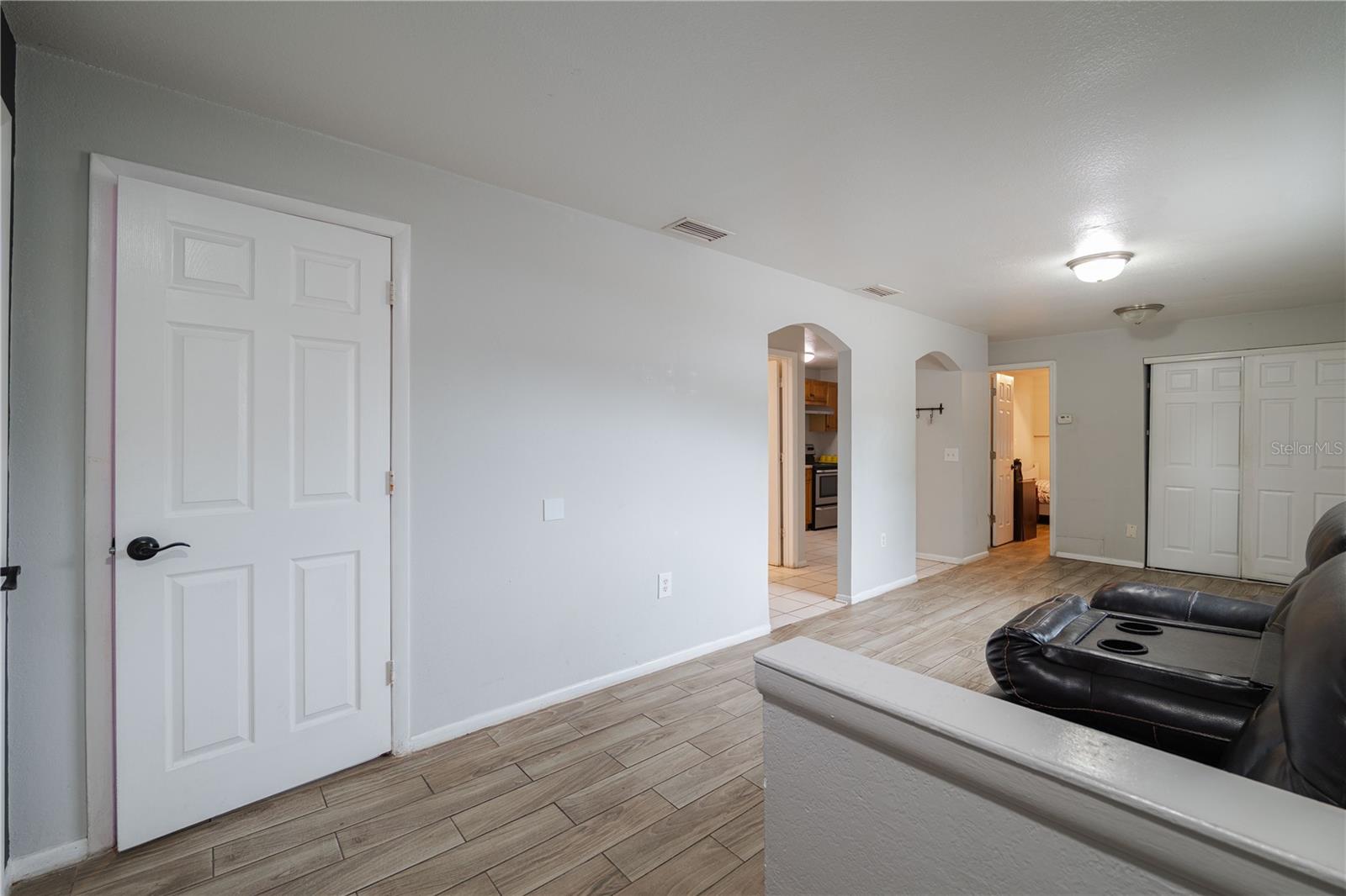 6905 N DUNCAN AVE, TAMPA, FL, 33604