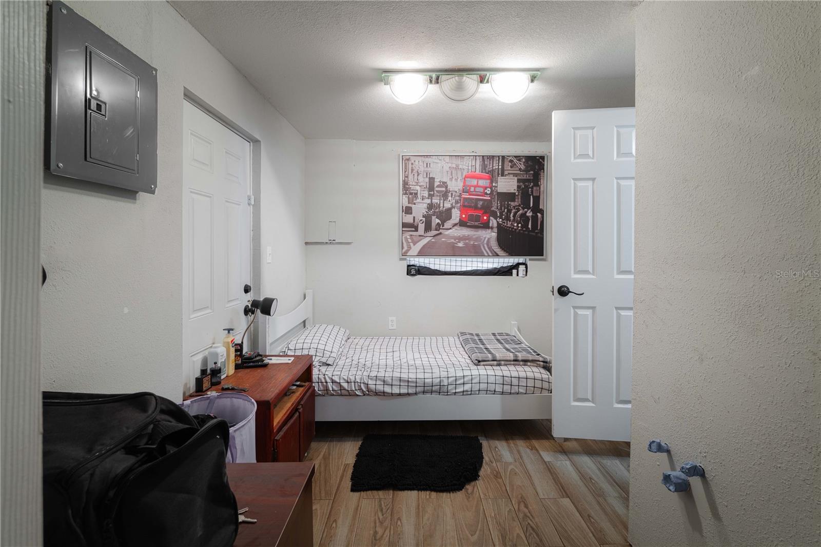6905 N DUNCAN AVE, TAMPA, FL, 33604