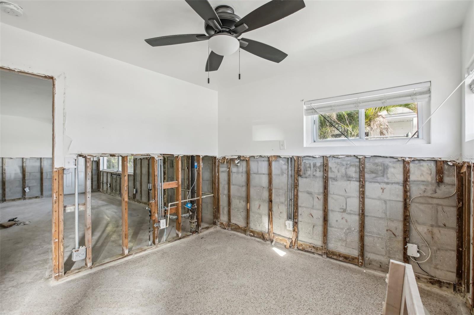 509 129TH AVE E, MADEIRA BEACH, FL, 33708