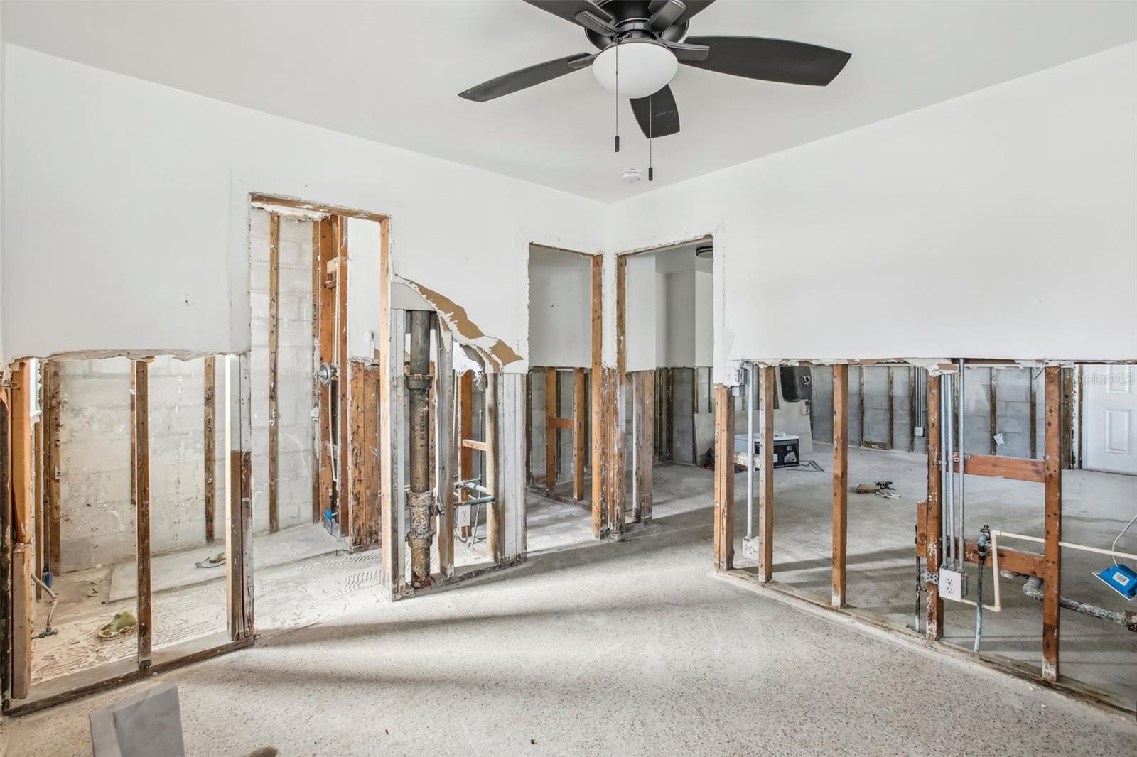 509 129TH AVE E, MADEIRA BEACH, FL, 33708