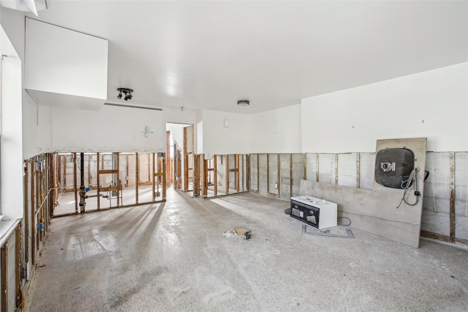 509 129TH AVE E, MADEIRA BEACH, FL, 33708