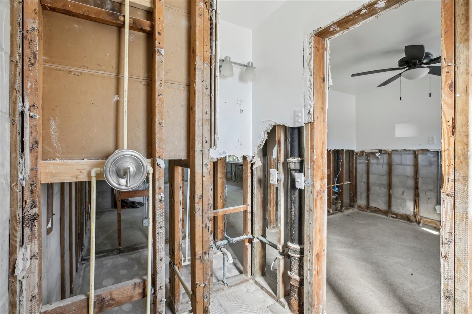 509 129TH AVE E, MADEIRA BEACH, FL, 33708