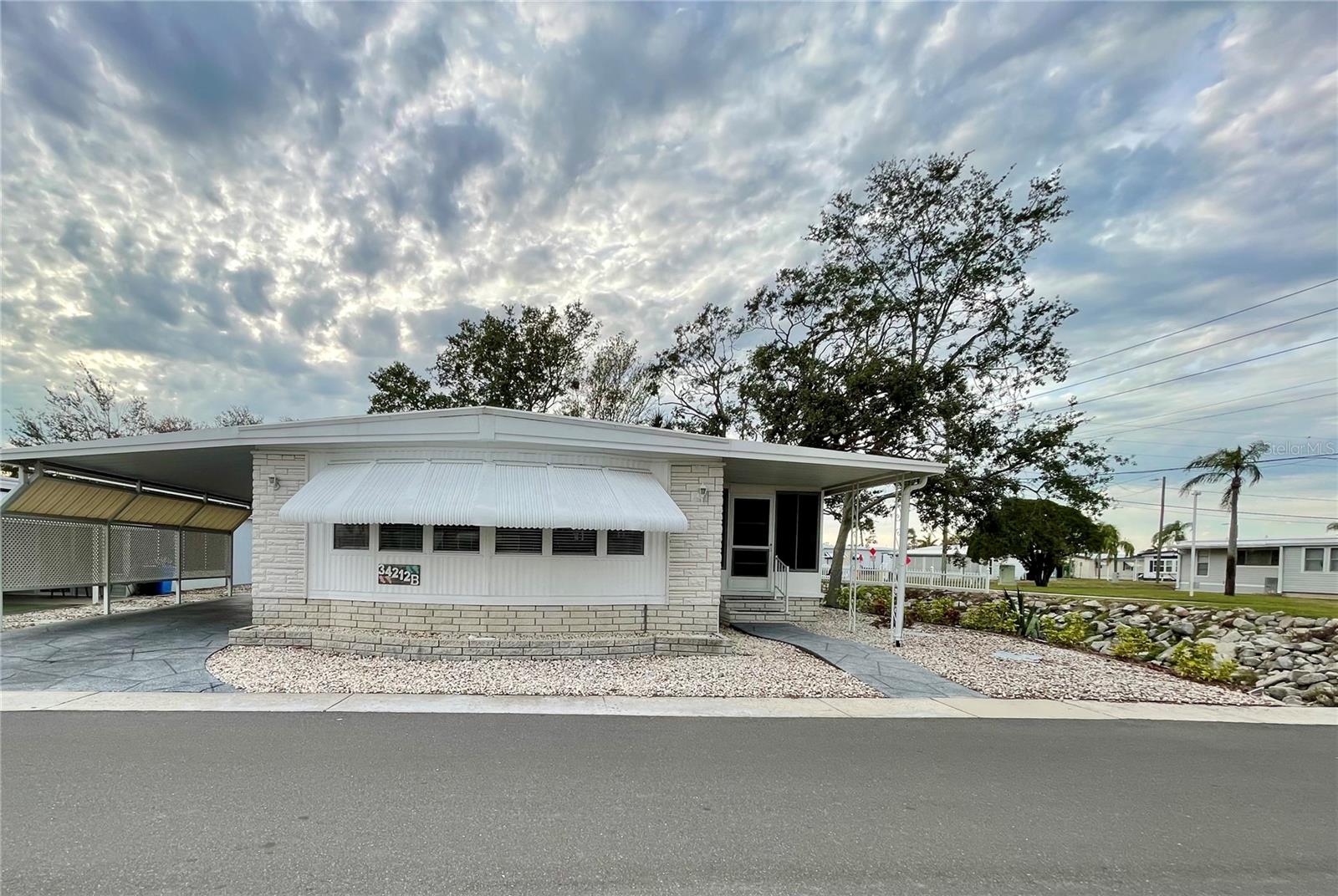 34212 CANAL DR N #B, PINELLAS PARK, FL, 33781