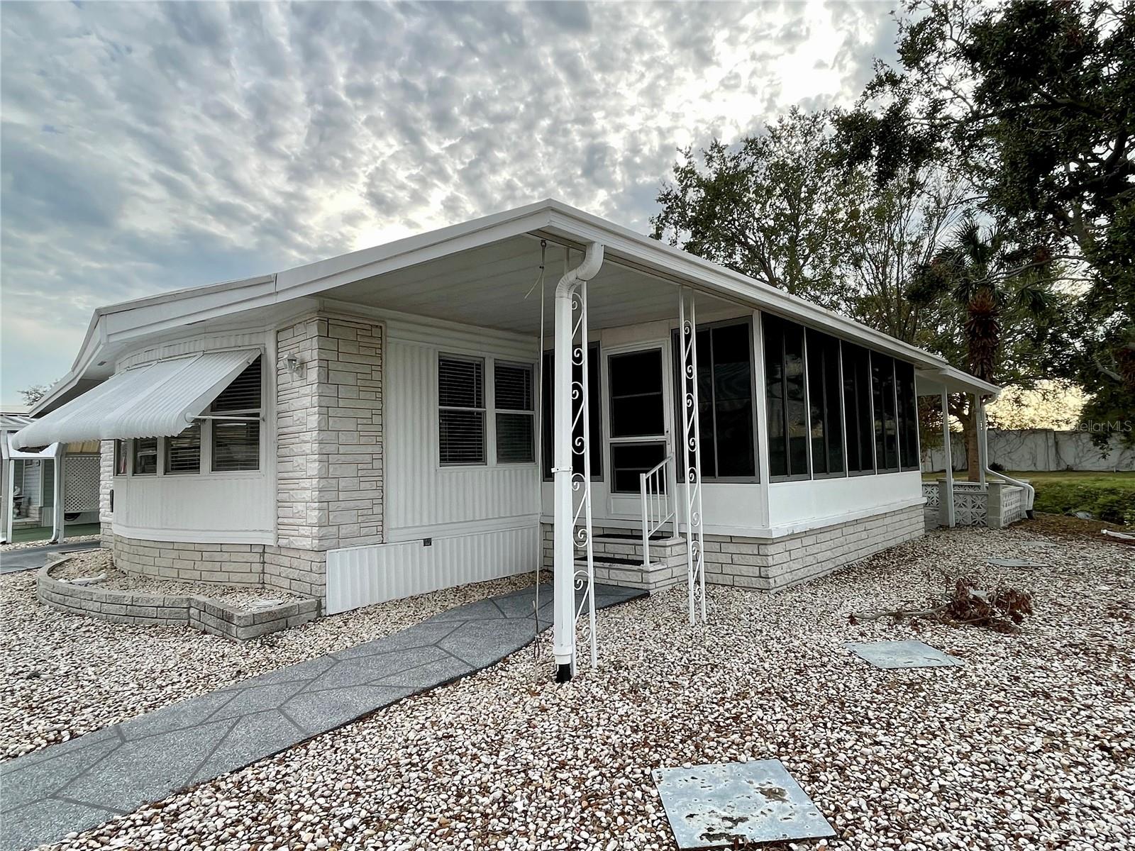 34212 CANAL DR N #B, PINELLAS PARK, FL, 33781