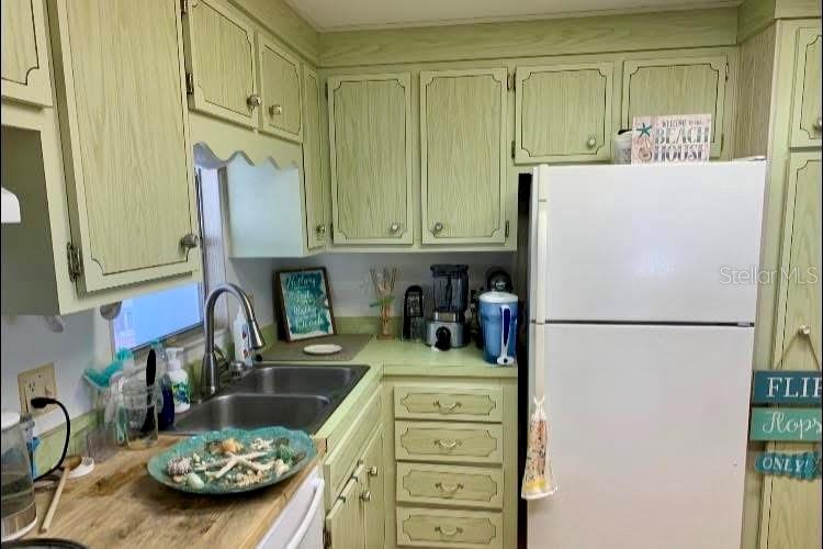 34212 CANAL DR N #B, PINELLAS PARK, FL, 33781