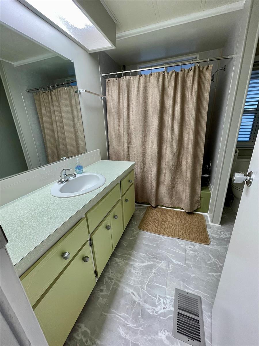 34212 CANAL DR N #B, PINELLAS PARK, FL, 33781