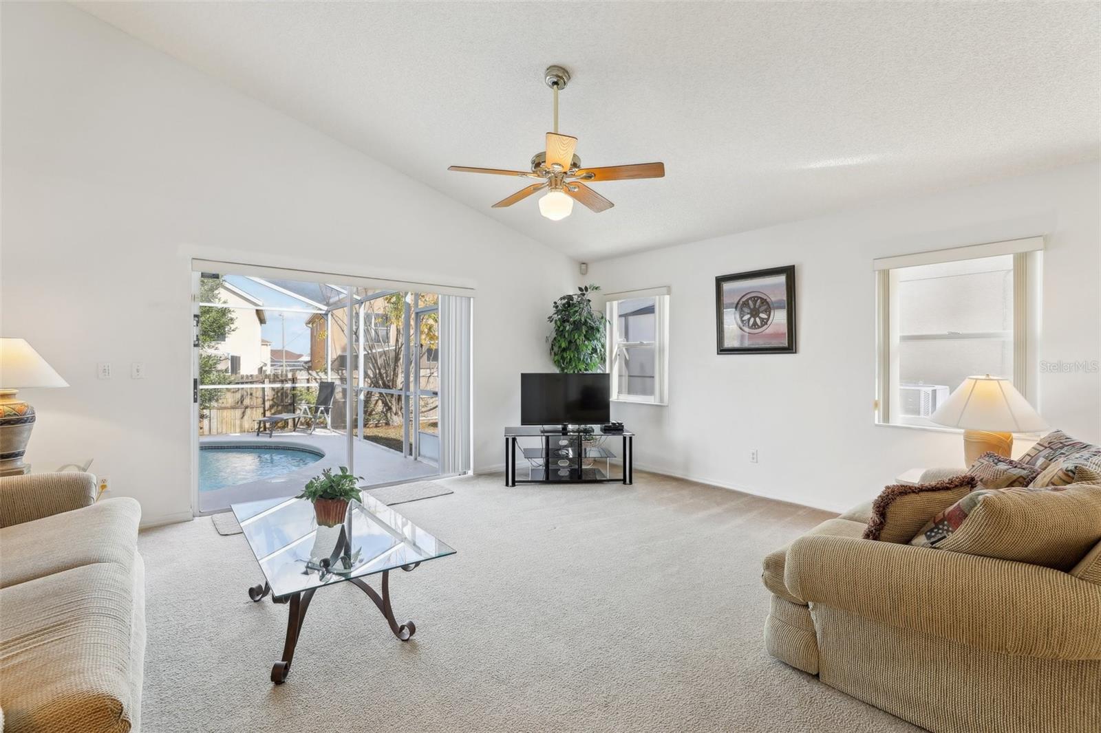 645 ROCHESTER LOOP, DAVENPORT, FL, 33897