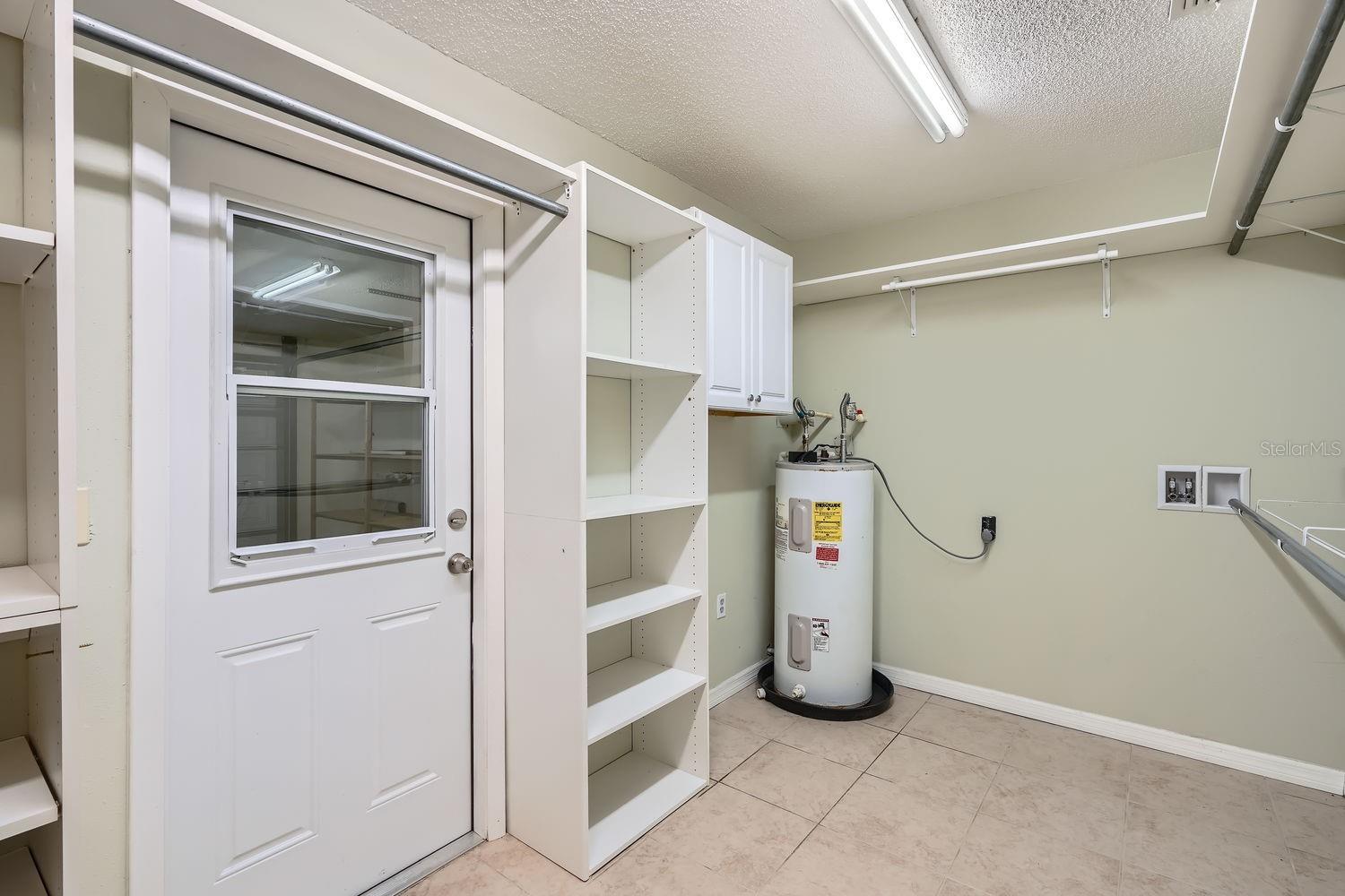 1207 EASTLOCH CT, SUN CITY CENTER, FL, 33573