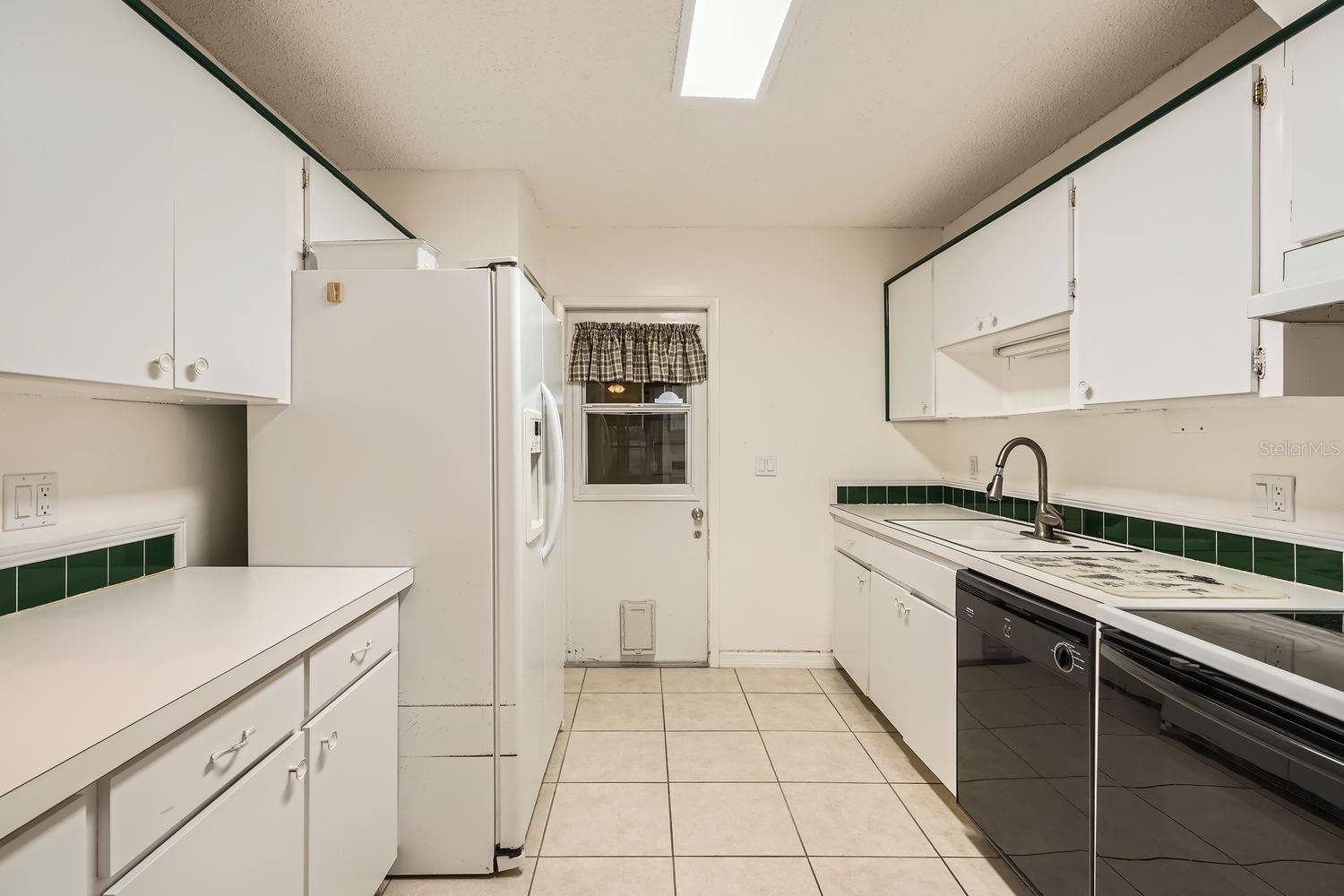1207 EASTLOCH CT, SUN CITY CENTER, FL, 33573