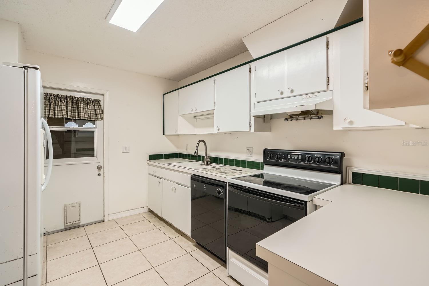 1207 EASTLOCH CT, SUN CITY CENTER, FL, 33573