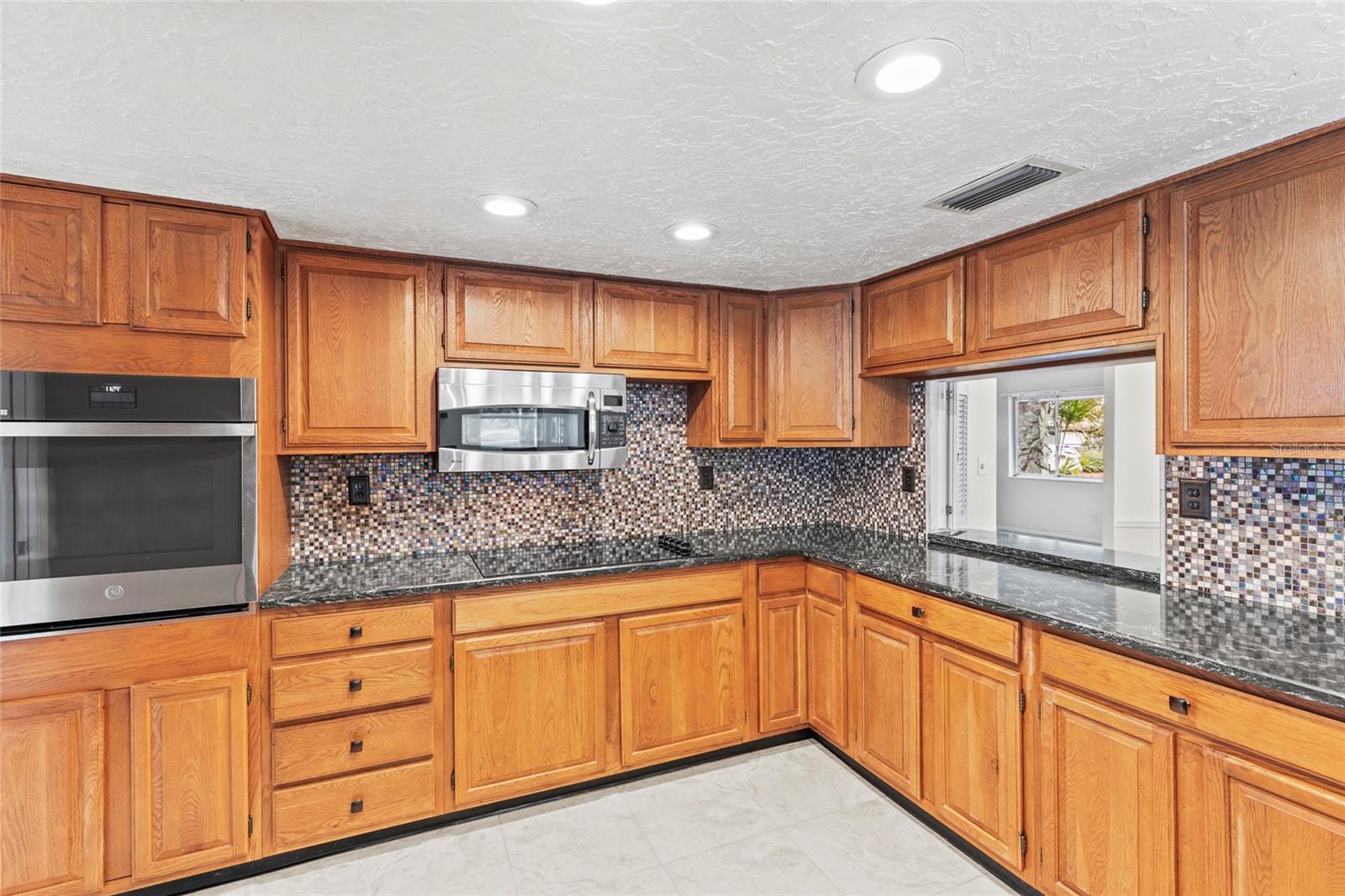 2166 TEMPLE TER, CLEARWATER, FL, 33764