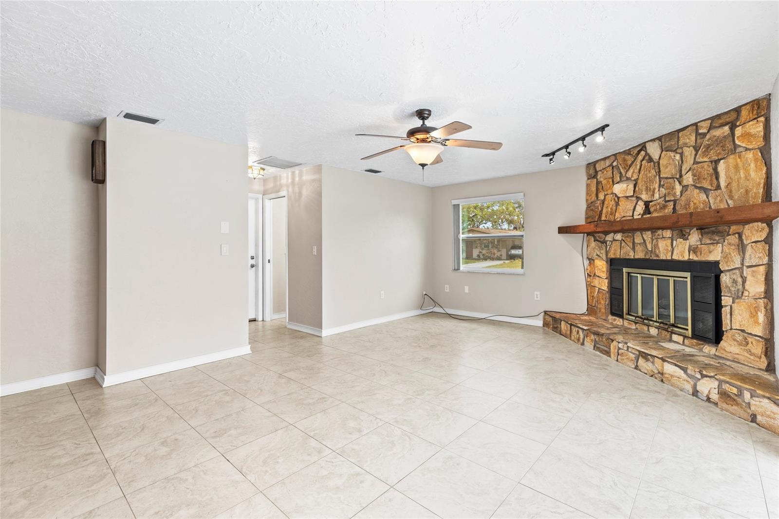 2166 TEMPLE TER, CLEARWATER, FL, 33764