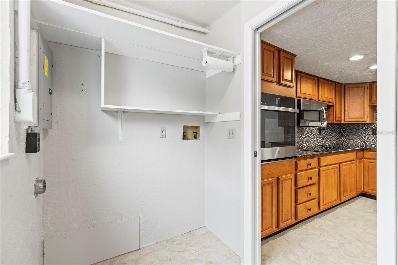 2166 TEMPLE TER, CLEARWATER, FL, 33764