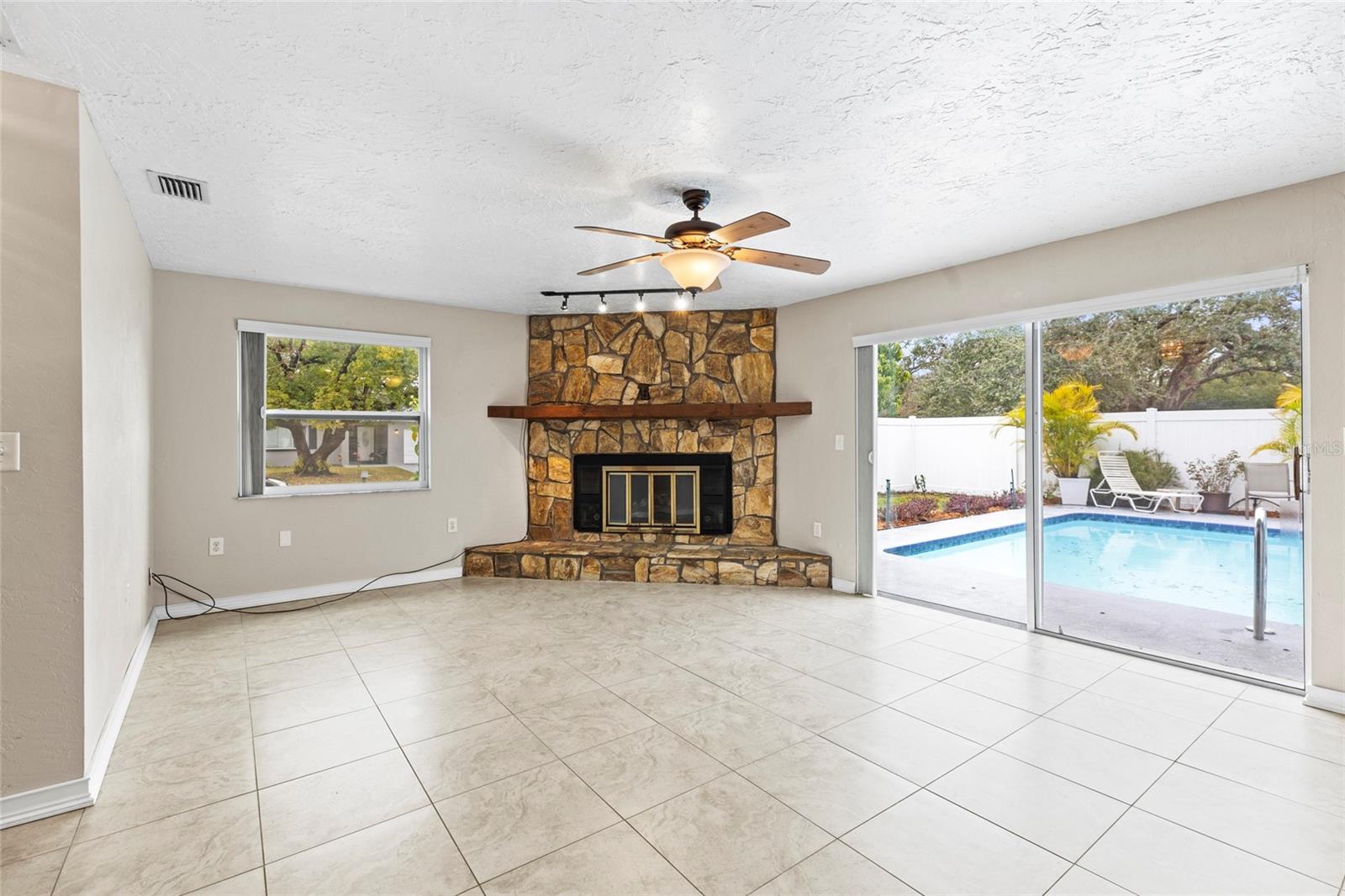 2166 TEMPLE TER, CLEARWATER, FL, 33764