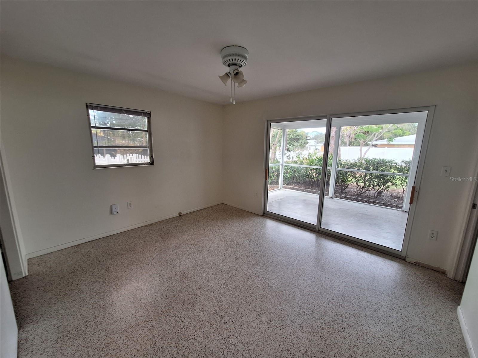 2701 DAVIS BLVD, SARASOTA, FL, 34237