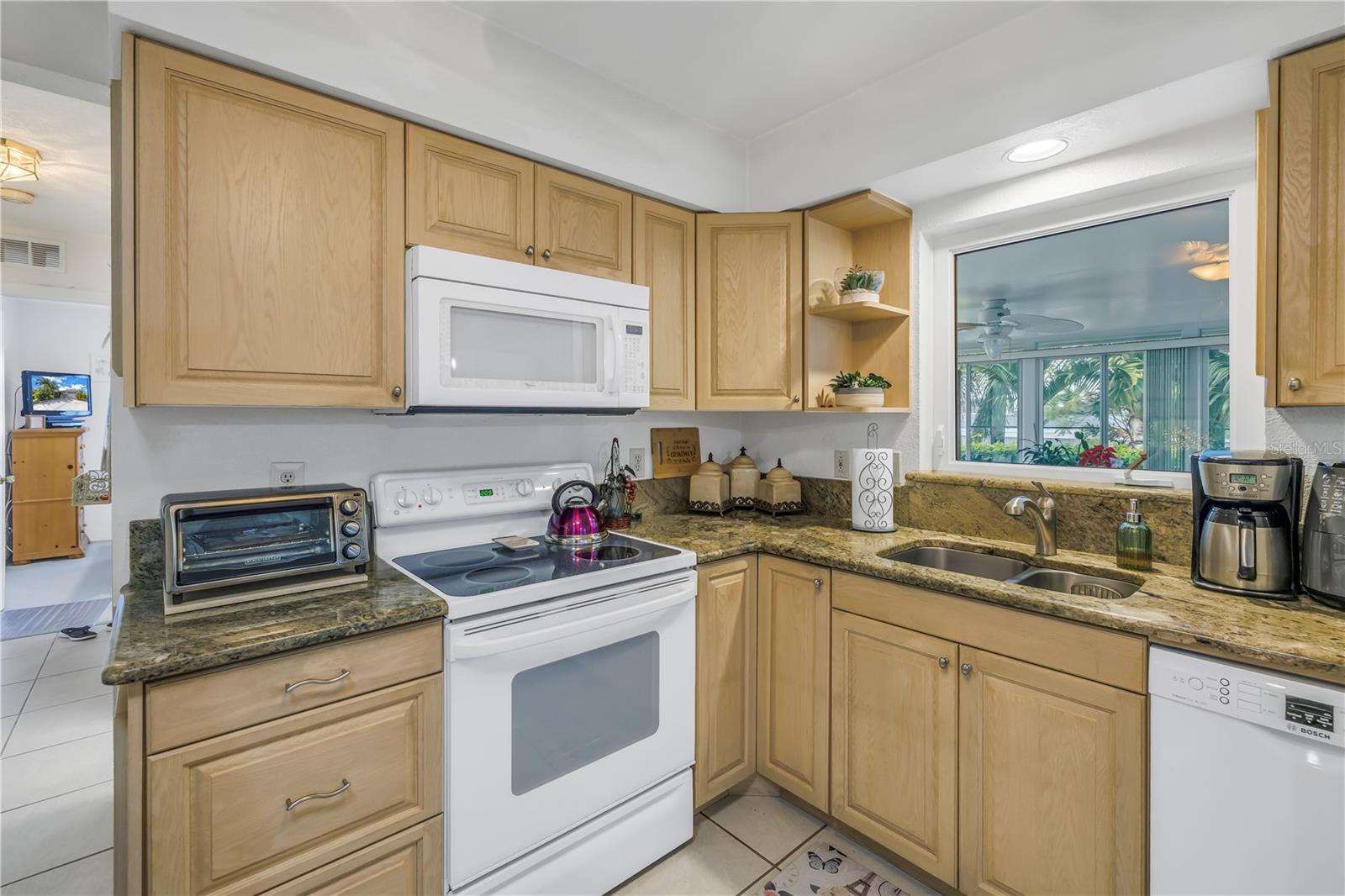 6390 115TH LN, SEMINOLE, FL, 33772
