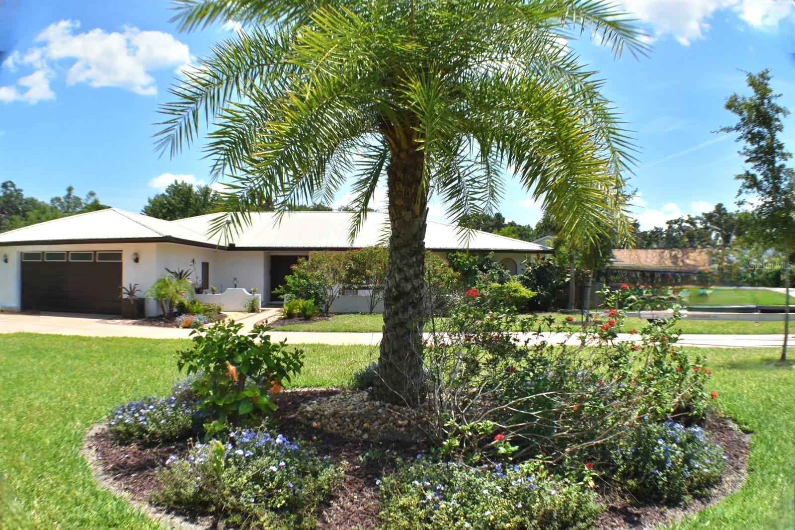 225 TEMPLE CIR, EUSTIS, FL, 32726