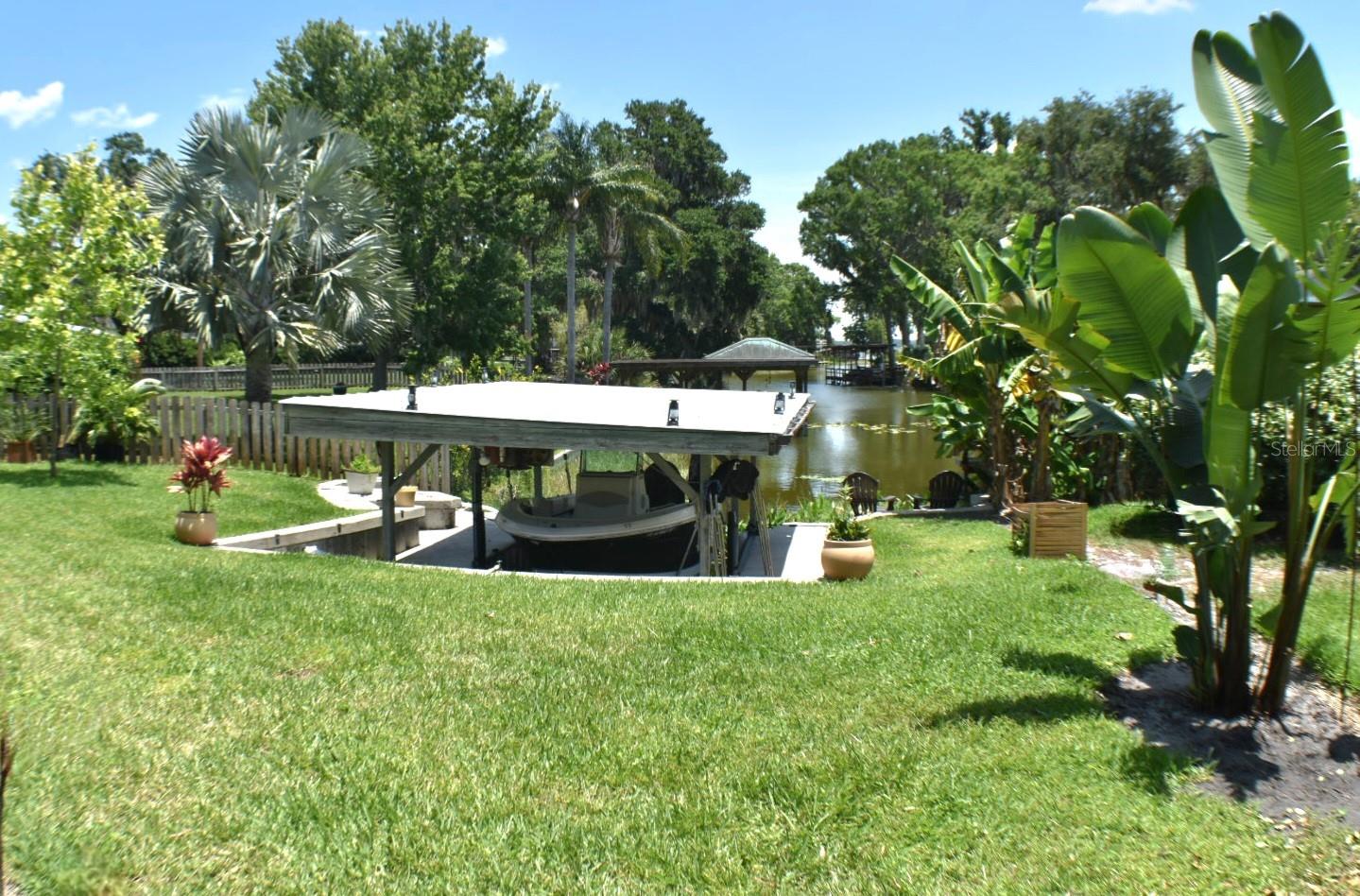 225 TEMPLE CIR, EUSTIS, FL, 32726