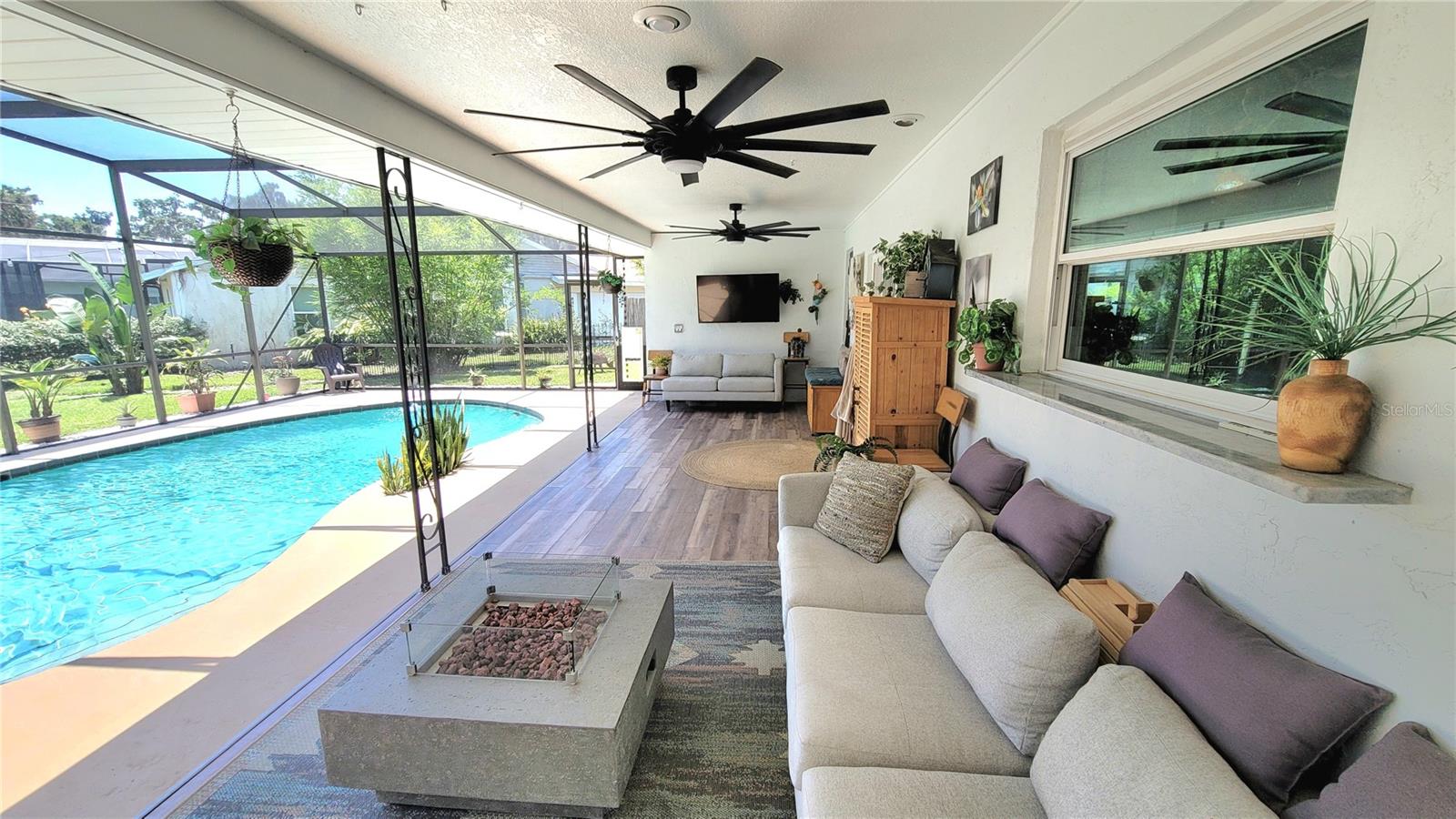 225 TEMPLE CIR, EUSTIS, FL, 32726