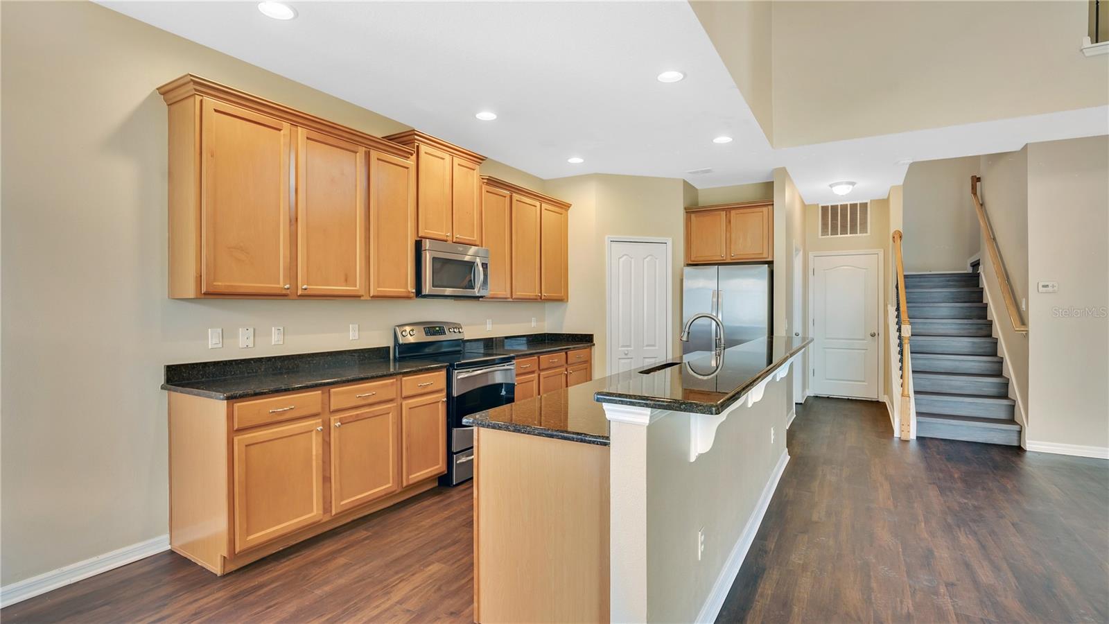 533 WOODS LANDING DR, MINNEOLA, FL, 34715