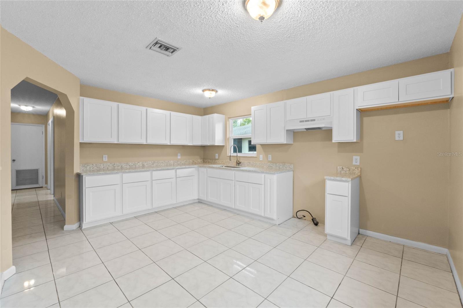 2429 CENTENNIAL BLVD, LEESBURG, FL, 34748