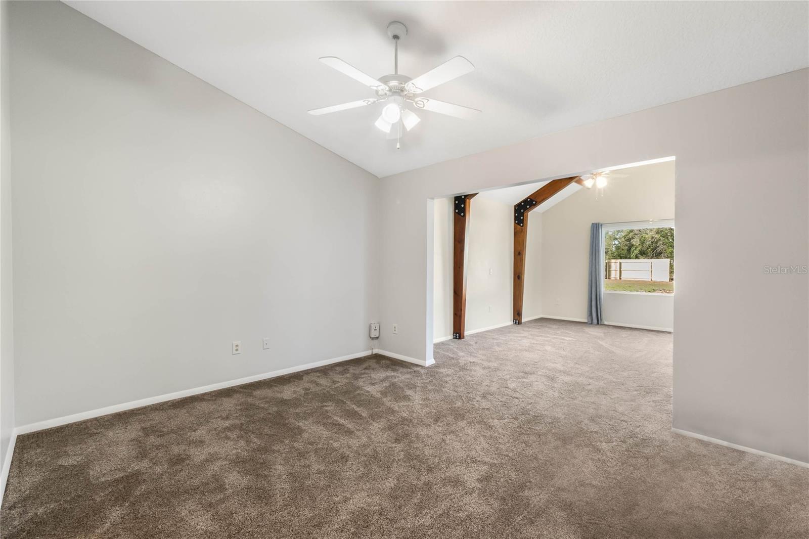 2121 CROAT ST, MOUNT DORA, FL, 32757