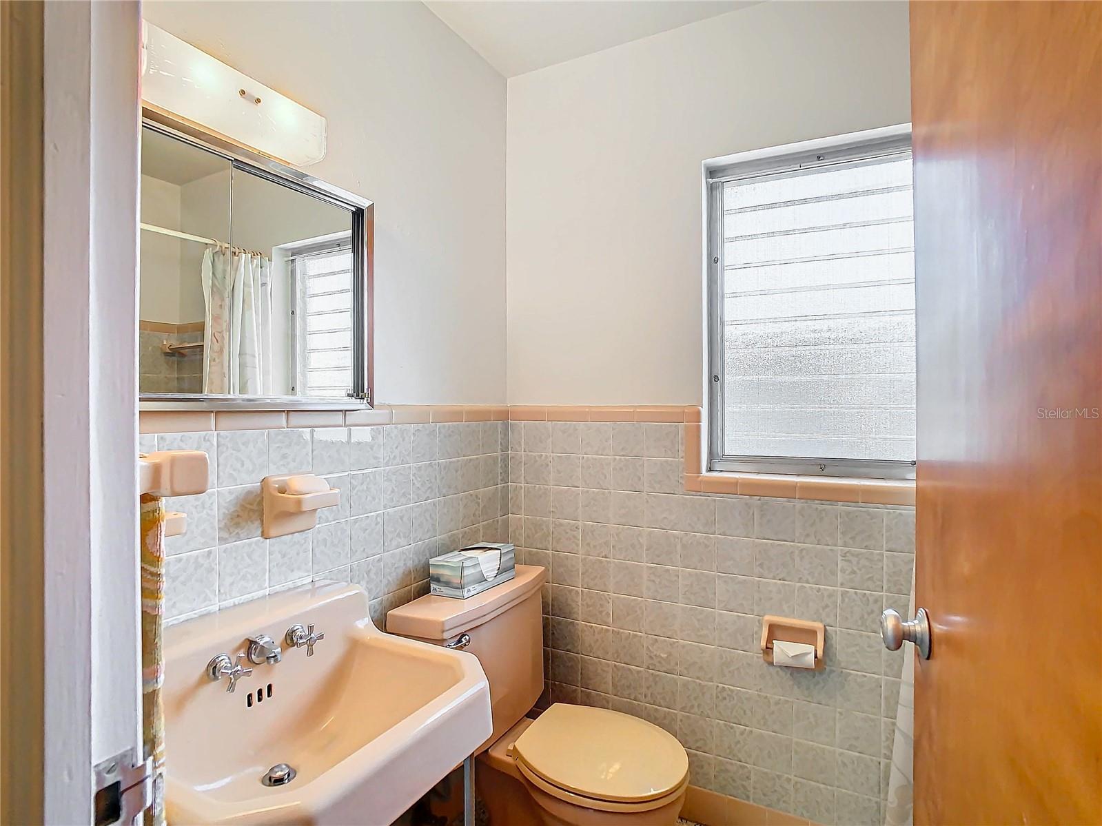 8701 GULF BLVD, ST PETE BEACH, FL, 33706
