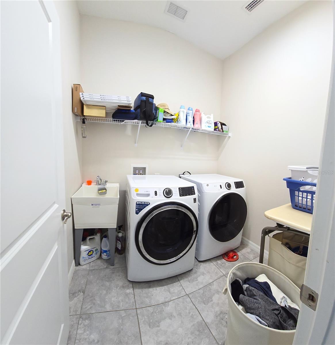 9136 CARMELA AVE, DAVENPORT, FL, 33897
