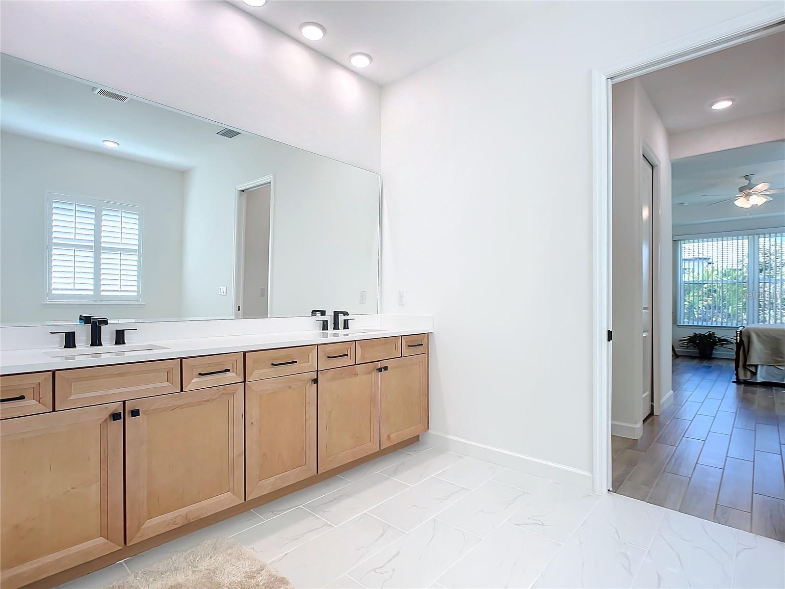 74 NEW LEATHERWOOD DR, PALM COAST, FL, 32137
