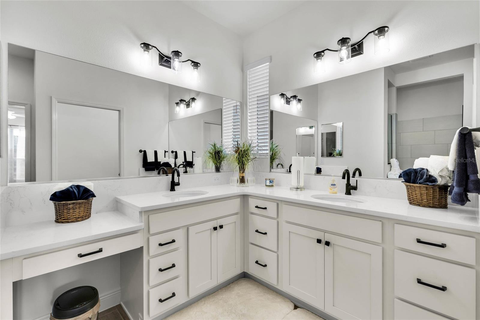 5857 MACKENZIE AVE, THE VILLAGES, FL, 32163
