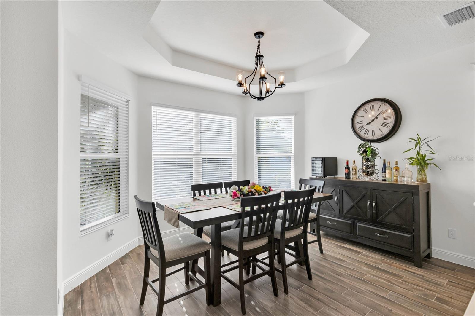 5857 MACKENZIE AVE, THE VILLAGES, FL, 32163