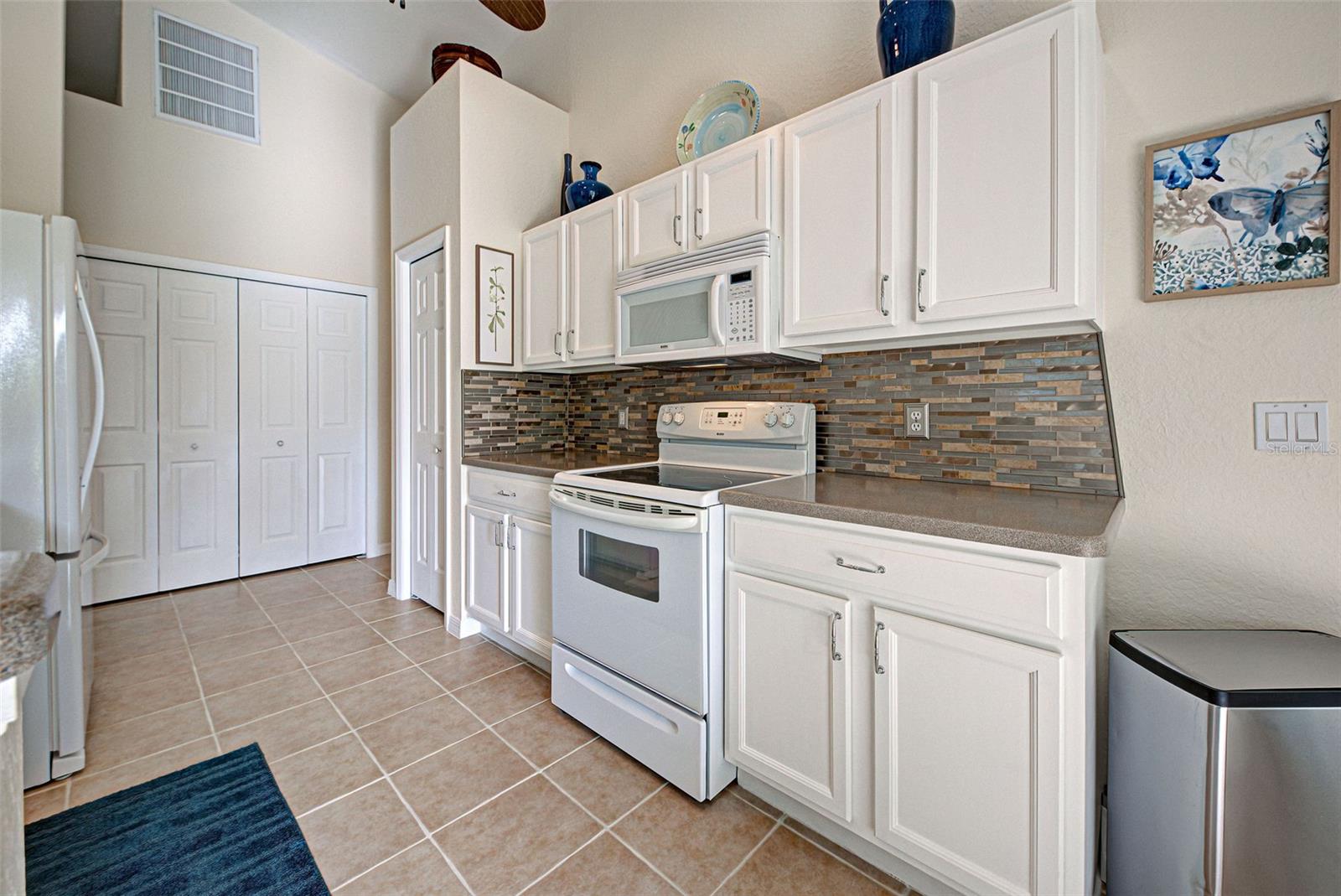 1347 HEDGEWOOD CIR, NORTH PORT, FL, 34288