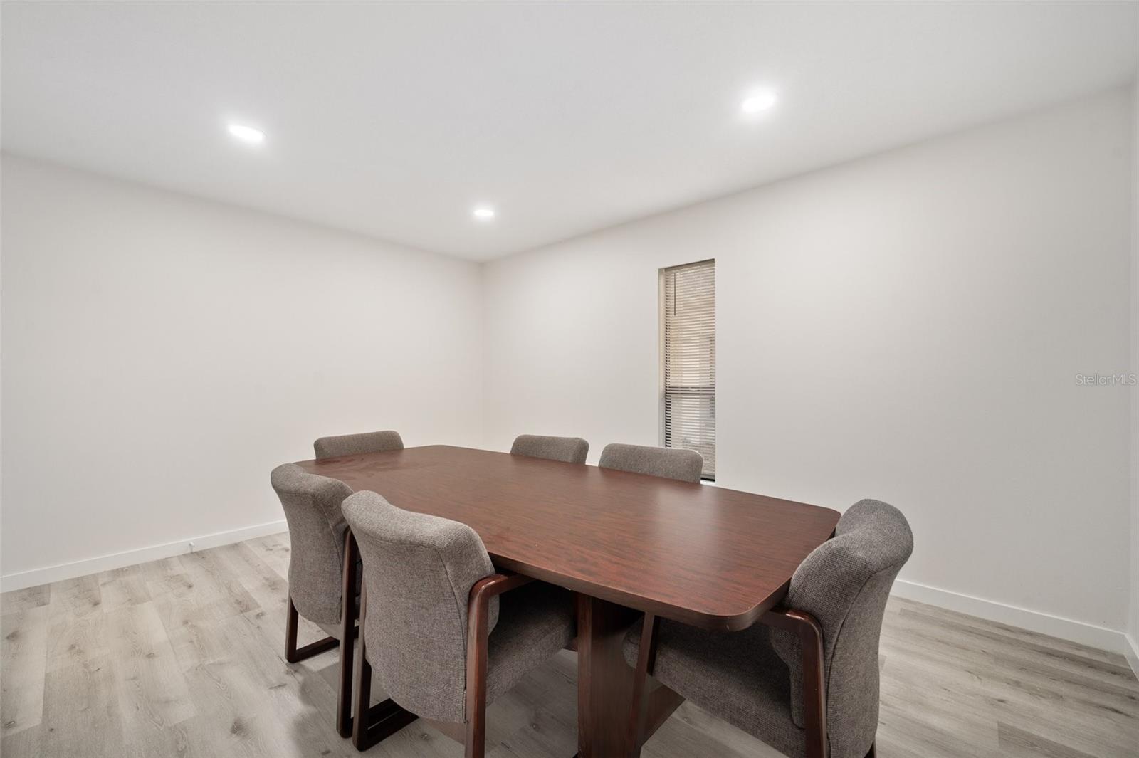 150 WHITAKER RD #A & B, LUTZ, FL, 33549