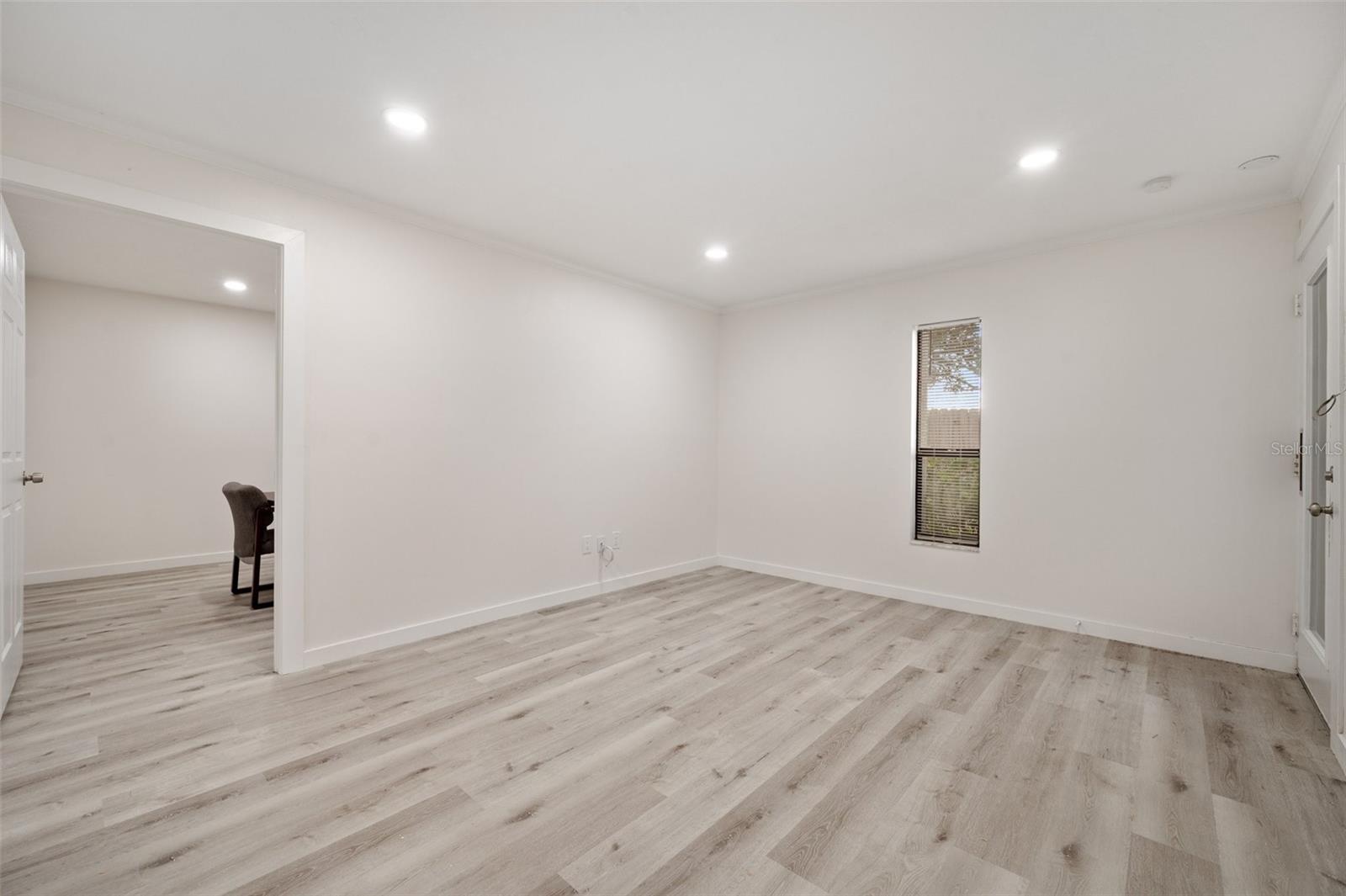 150 WHITAKER RD #A & B, LUTZ, FL, 33549