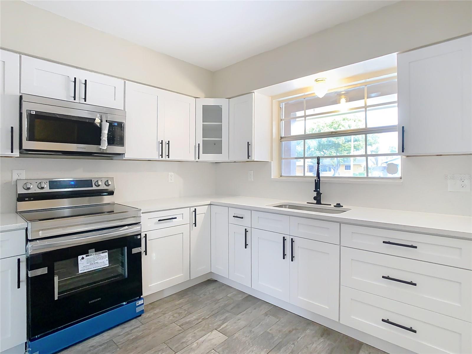 1612 FOX RUN DR, TARPON SPRINGS, FL, 34689