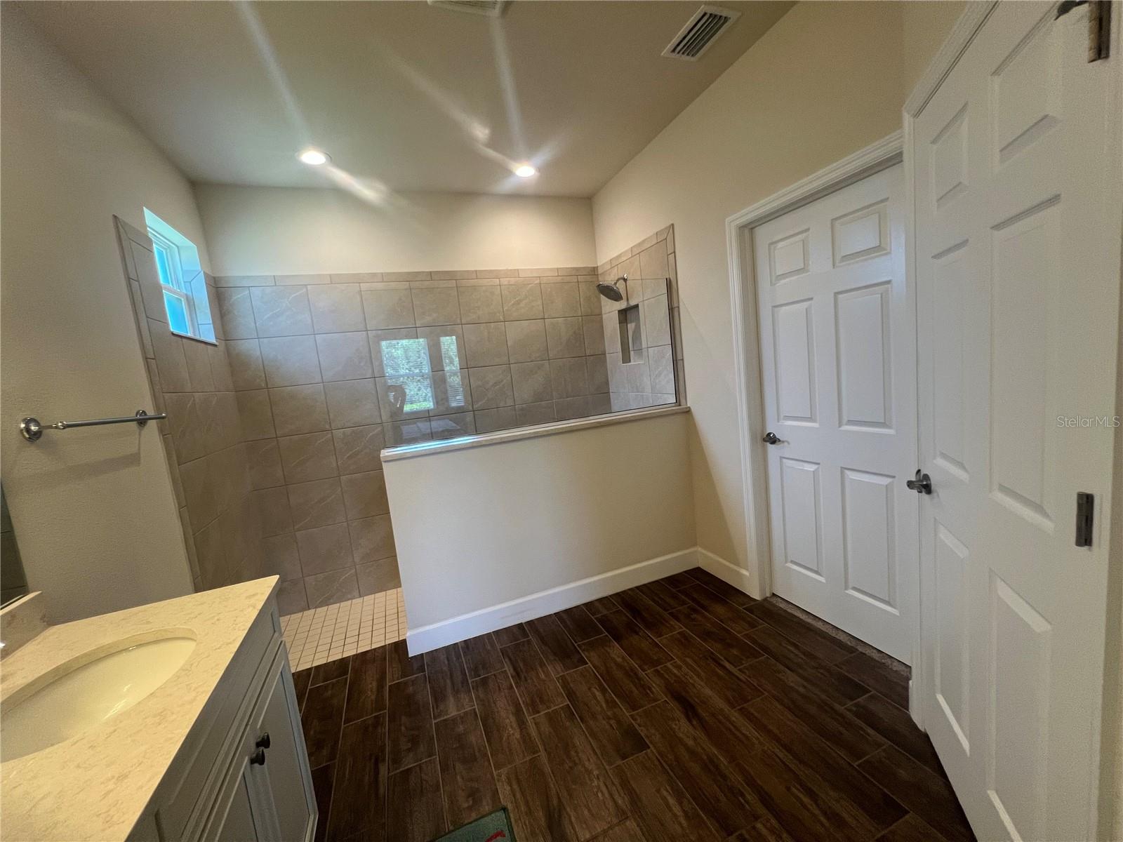 9912 SHELTERING SPRUCE ST, ENGLEWOOD, FL, 34223