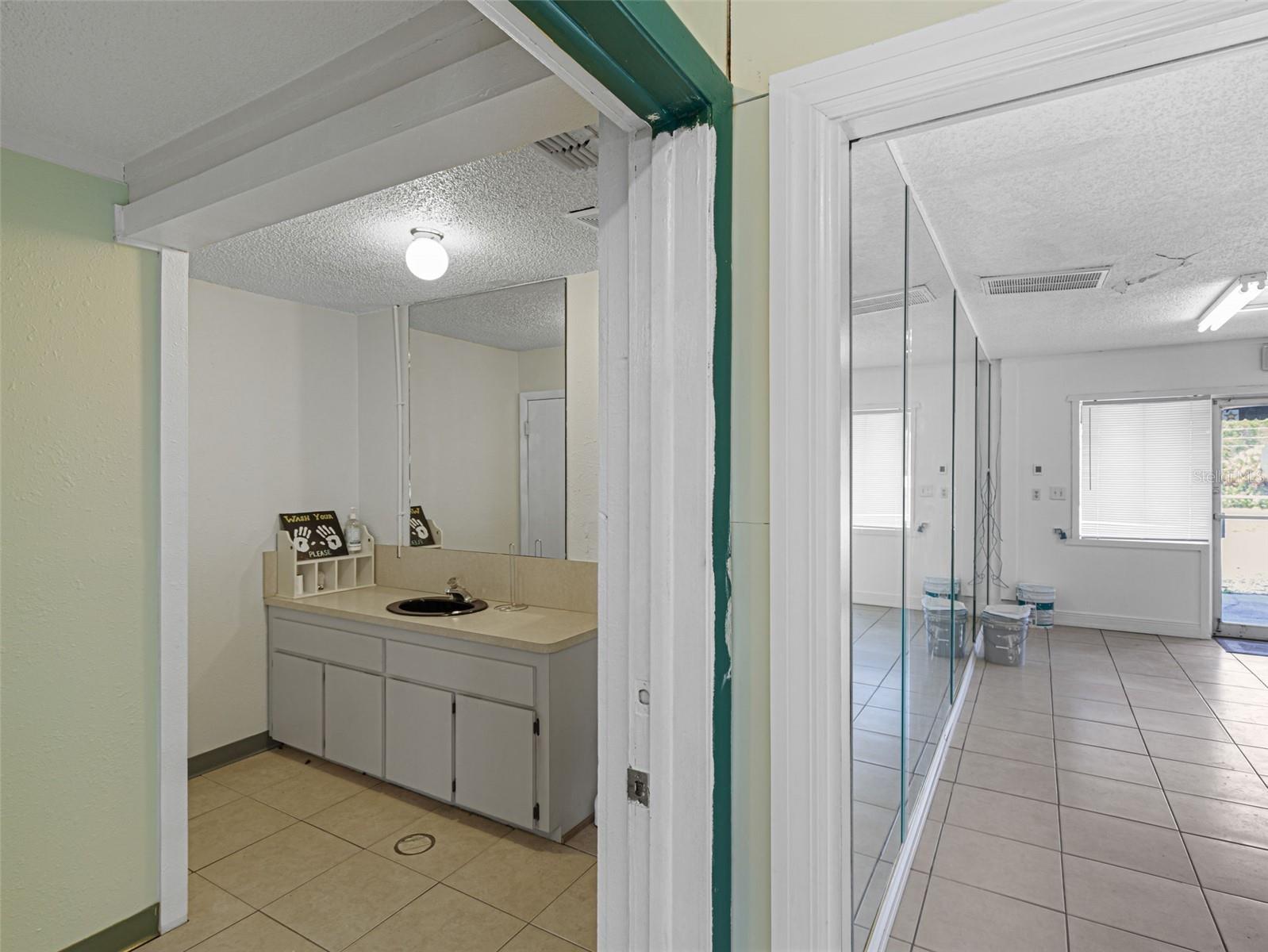 18510 US HIGHWAY 19, HUDSON, FL, 34667