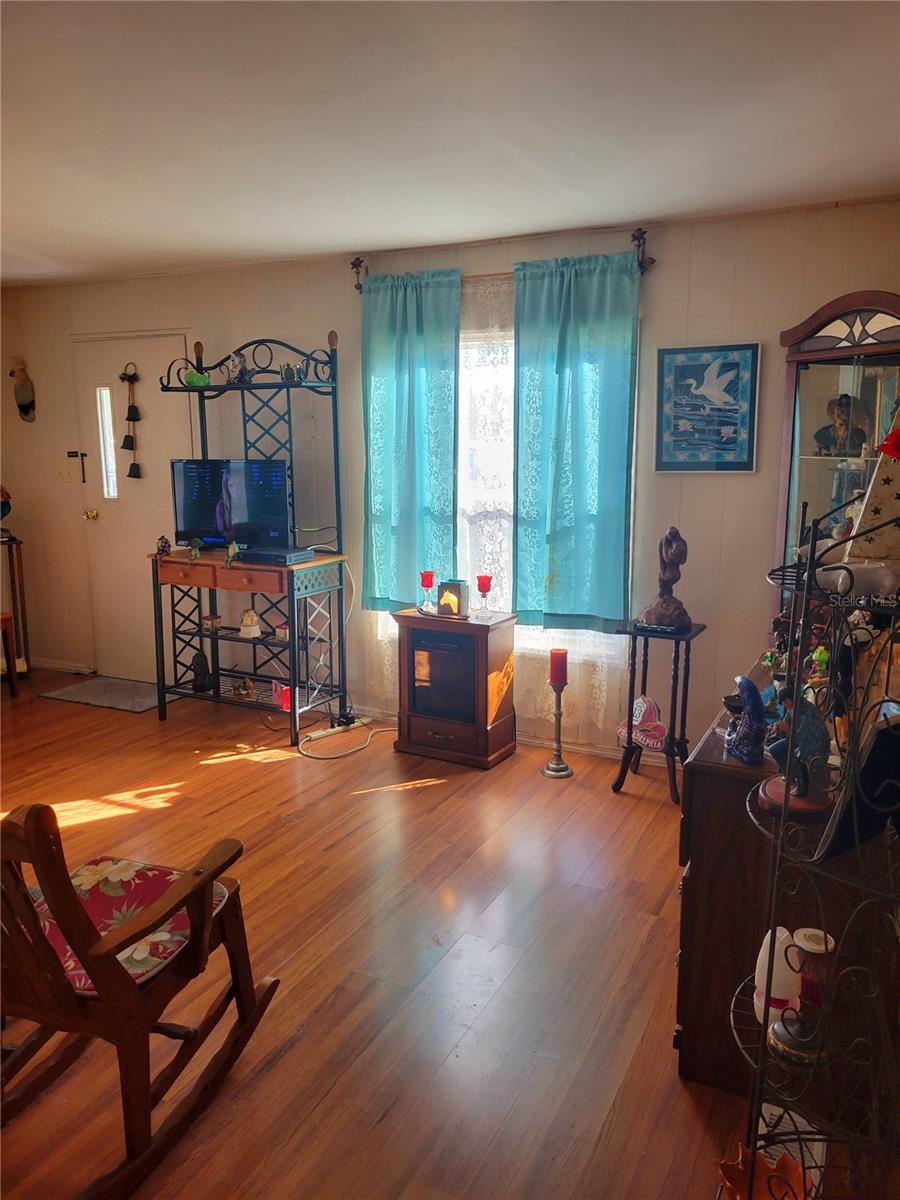 8051 EASTERN CIR, BROOKSVILLE, FL, 34613