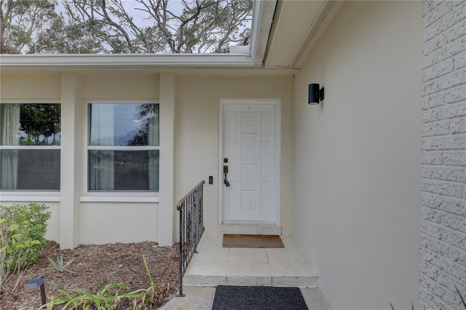 553 LAKE HILL LN, LARGO, FL, 33771