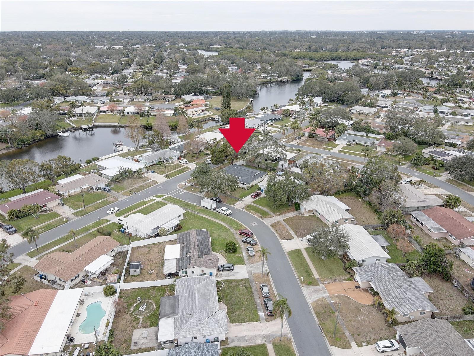 553 LAKE HILL LN, LARGO, FL, 33771