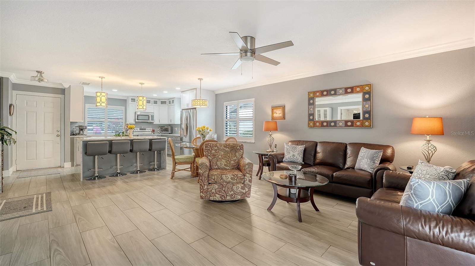 205 OAK HILL DR #7, SARASOTA, FL, 34232