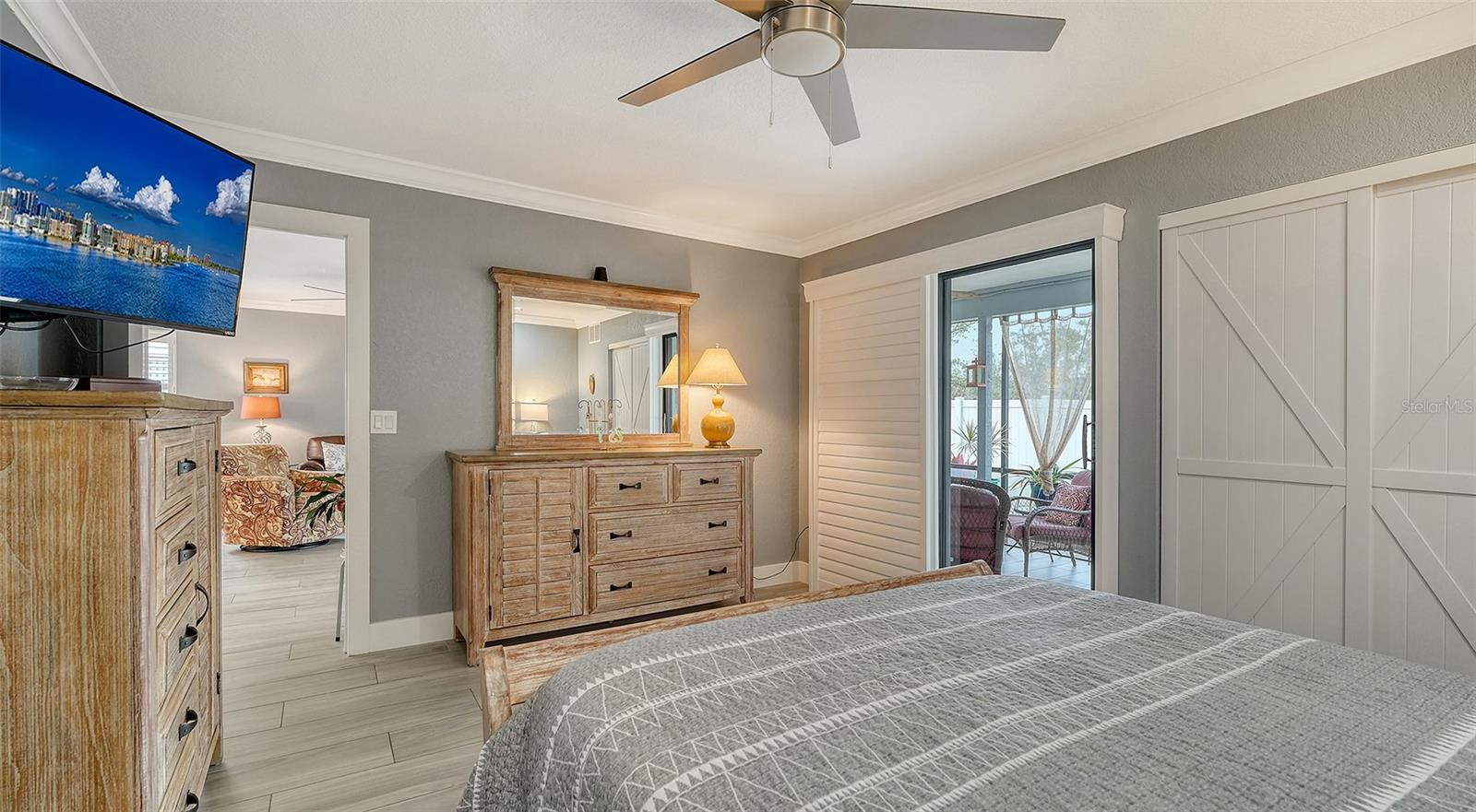 205 OAK HILL DR #7, SARASOTA, FL, 34232
