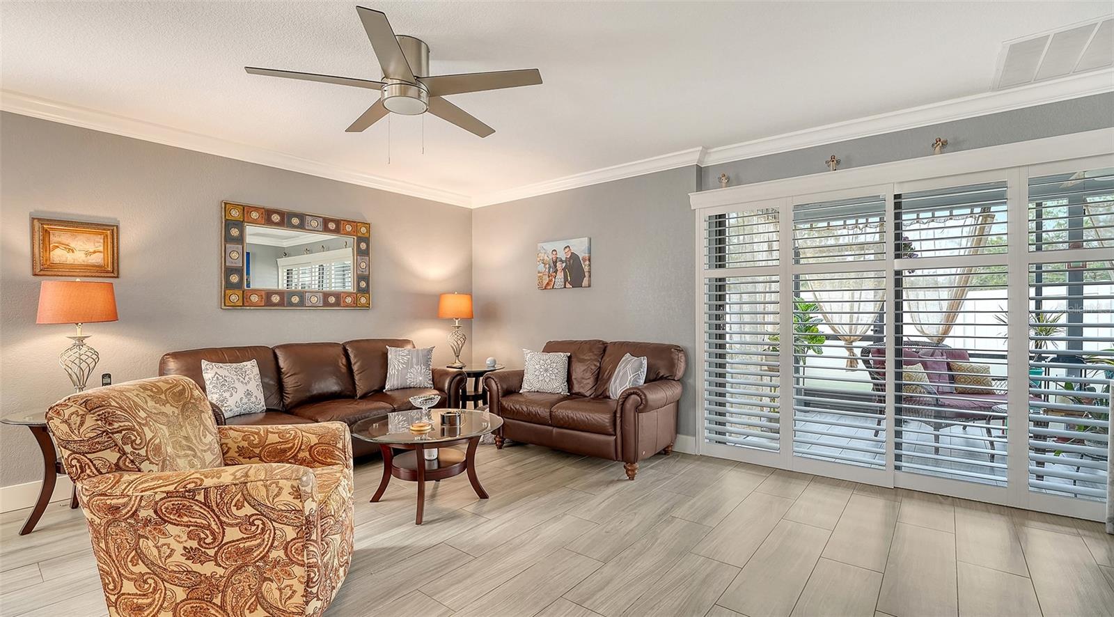 205 OAK HILL DR #7, SARASOTA, FL, 34232