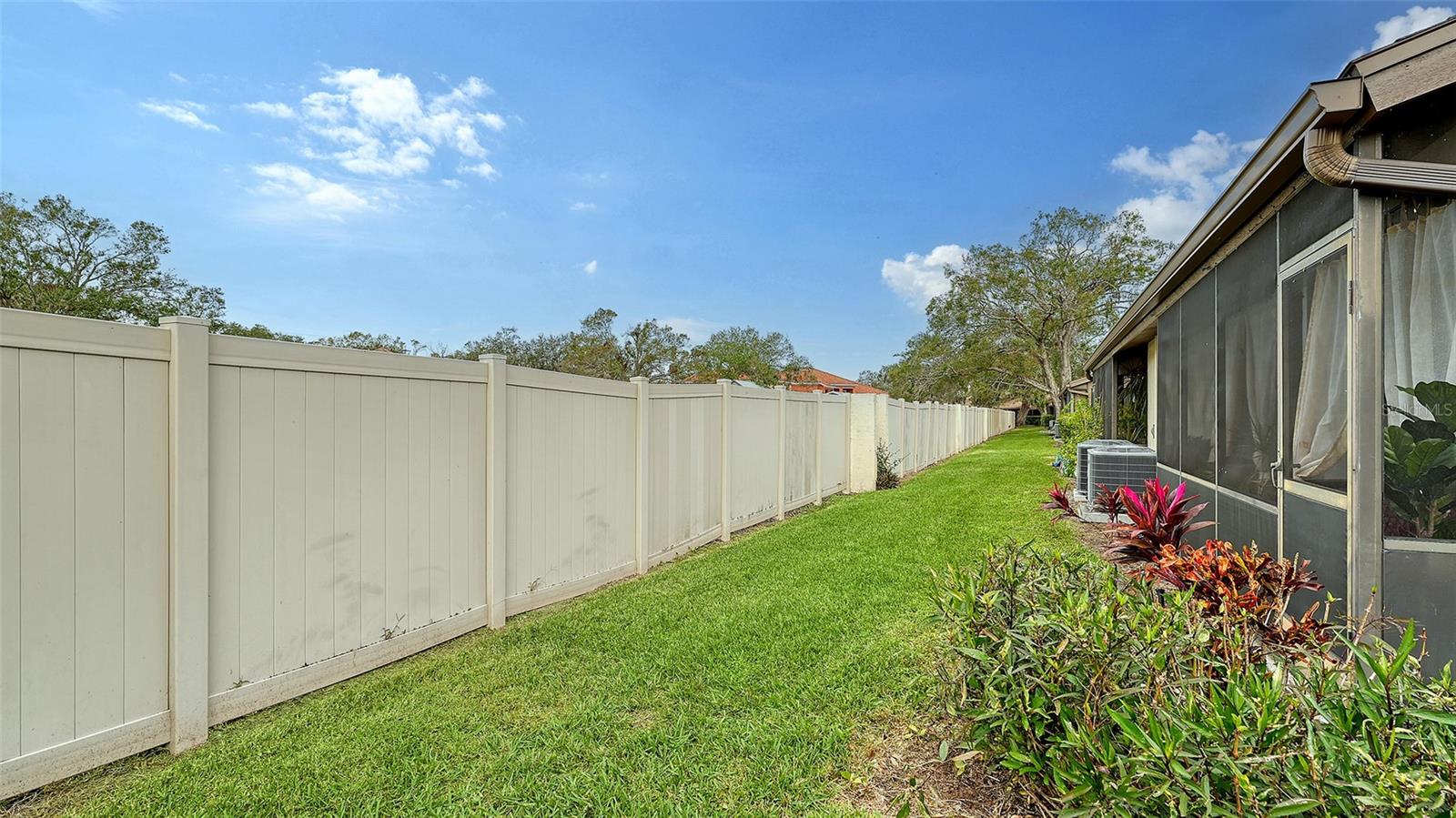 205 OAK HILL DR #7, SARASOTA, FL, 34232
